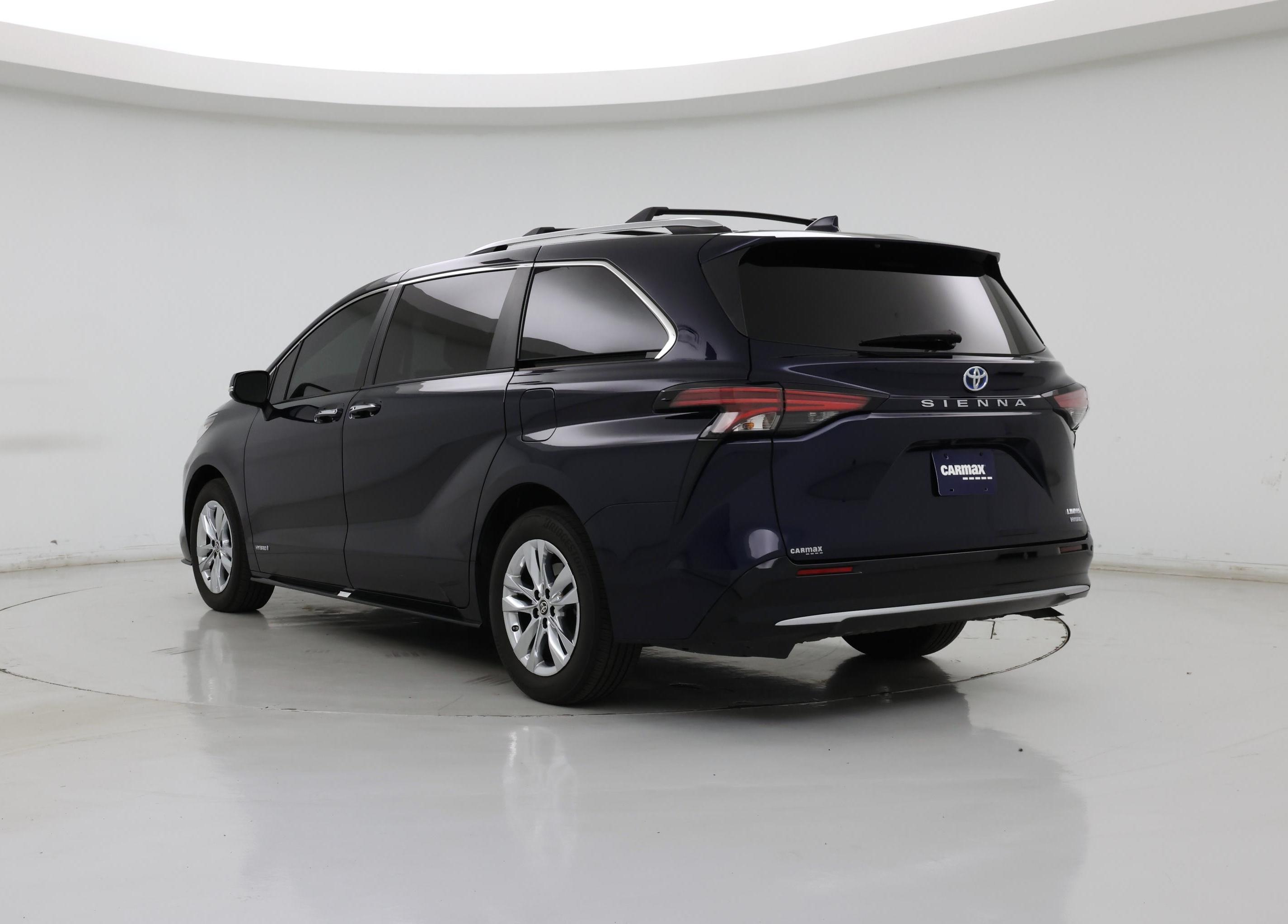 Thumbnail: 2021 Toyota Sienna - 2