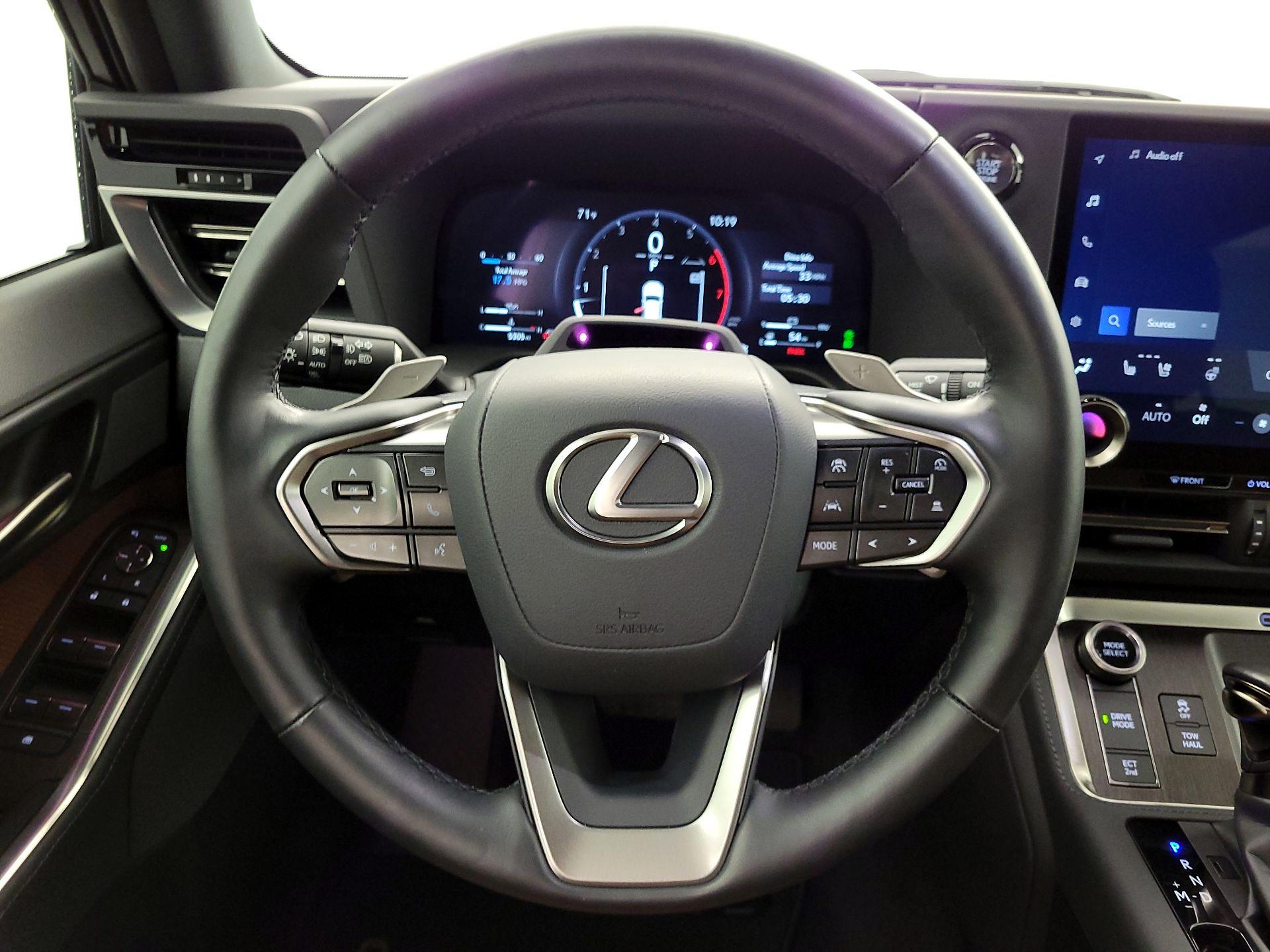 Thumbnail: 2024 Lexus GX - 10