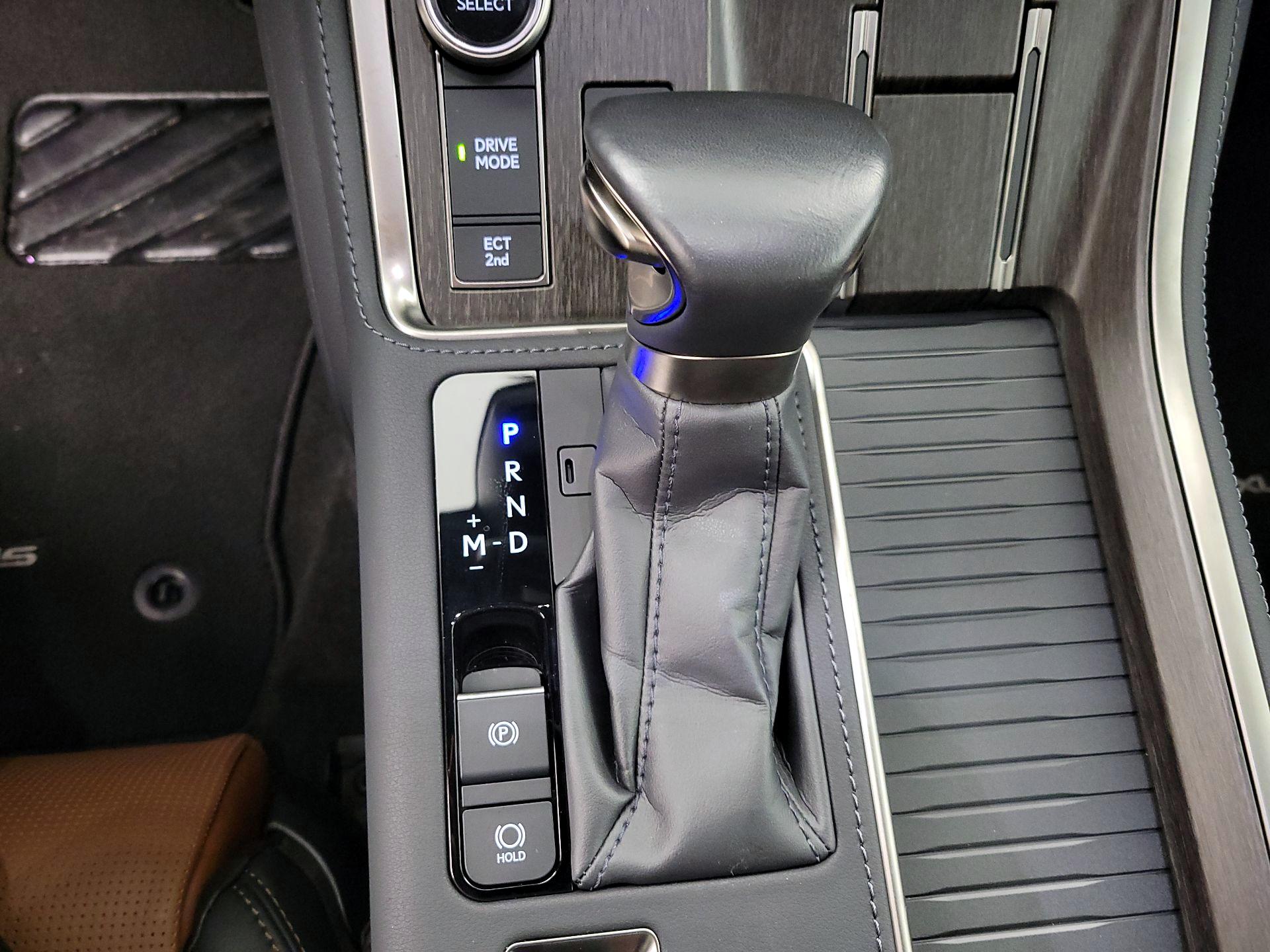 Thumbnail: 2024 Lexus GX - 17