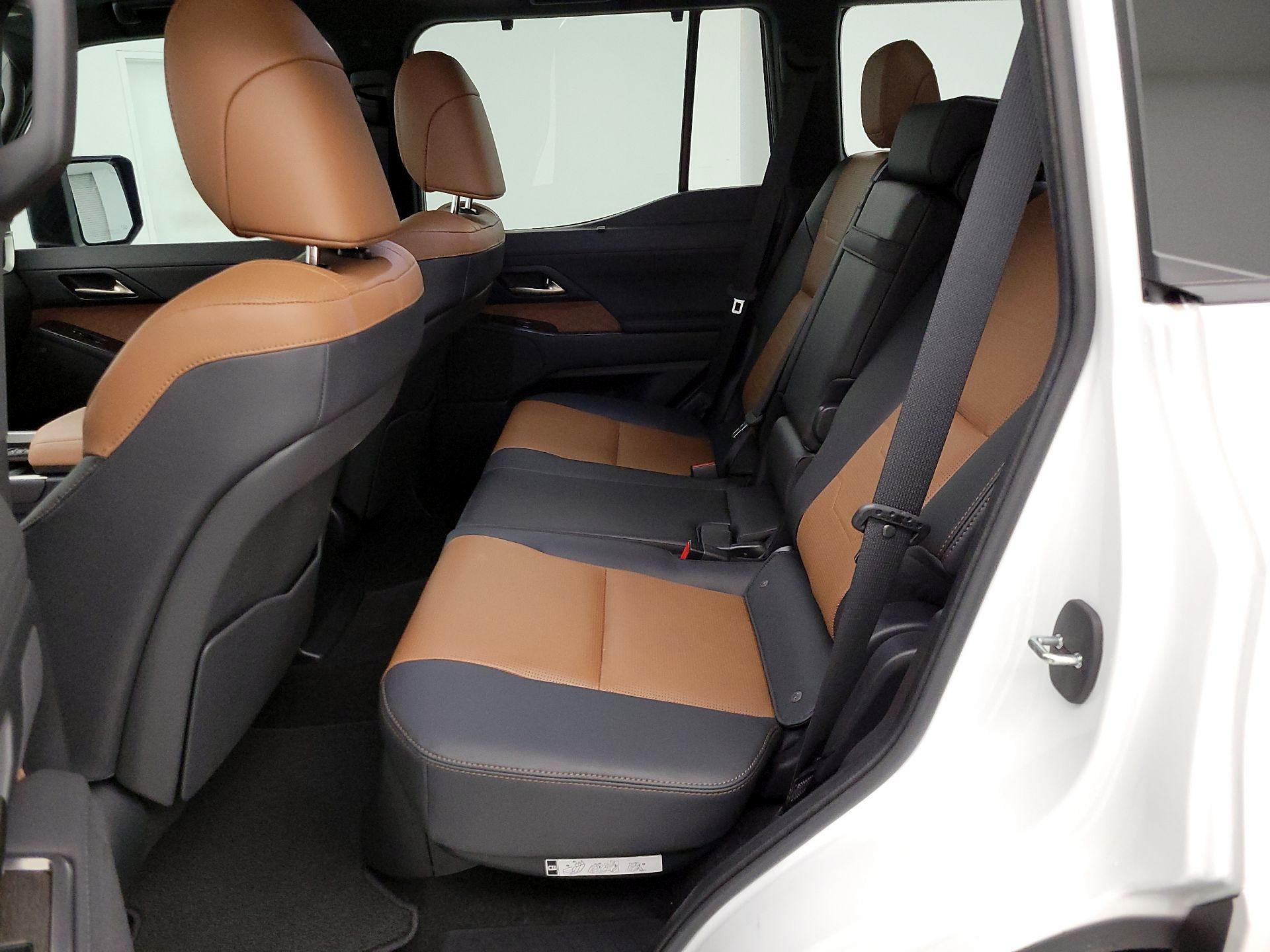 Thumbnail: 2024 Lexus GX - 20