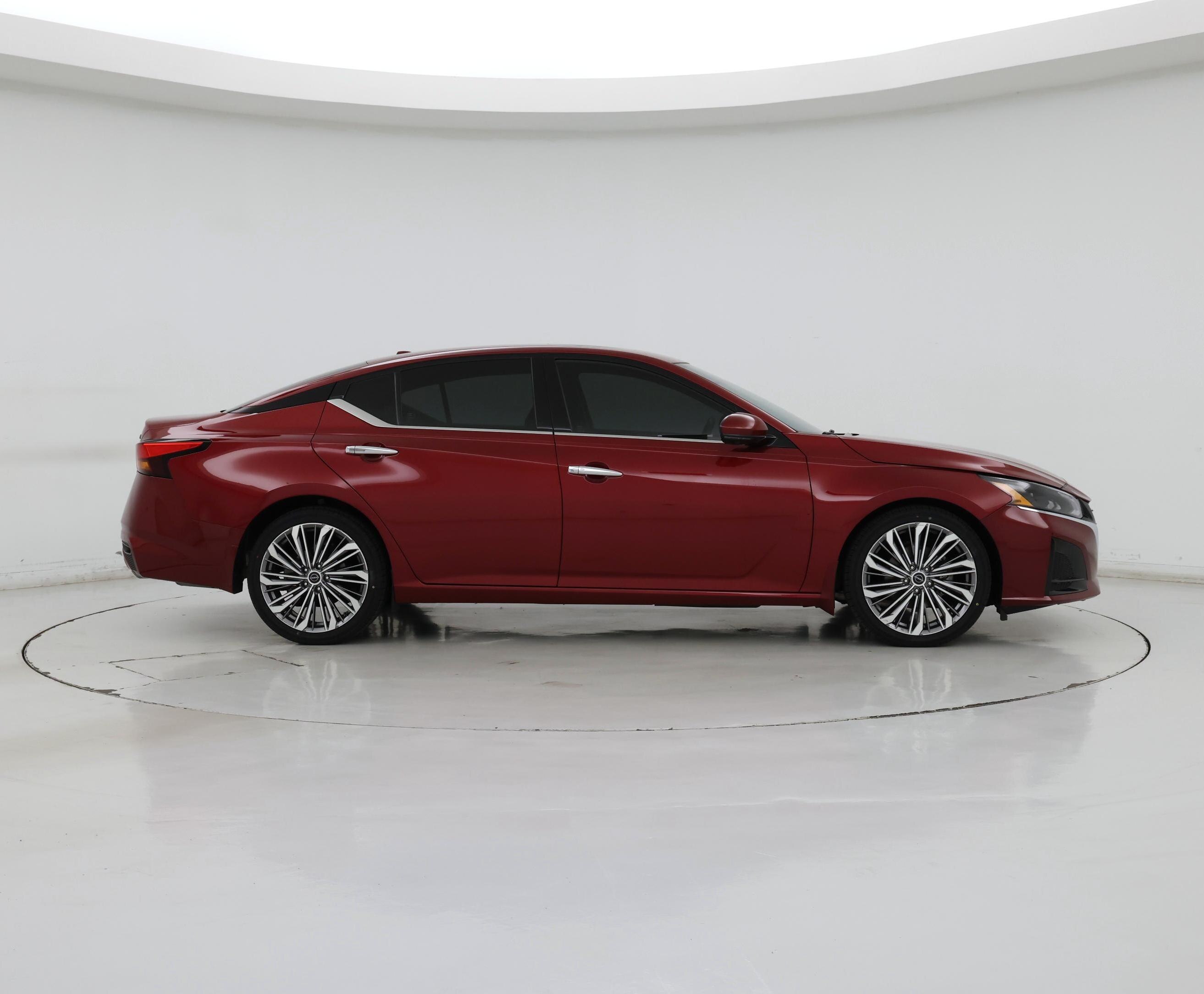 Thumbnail: 2023 Nissan Altima - 7