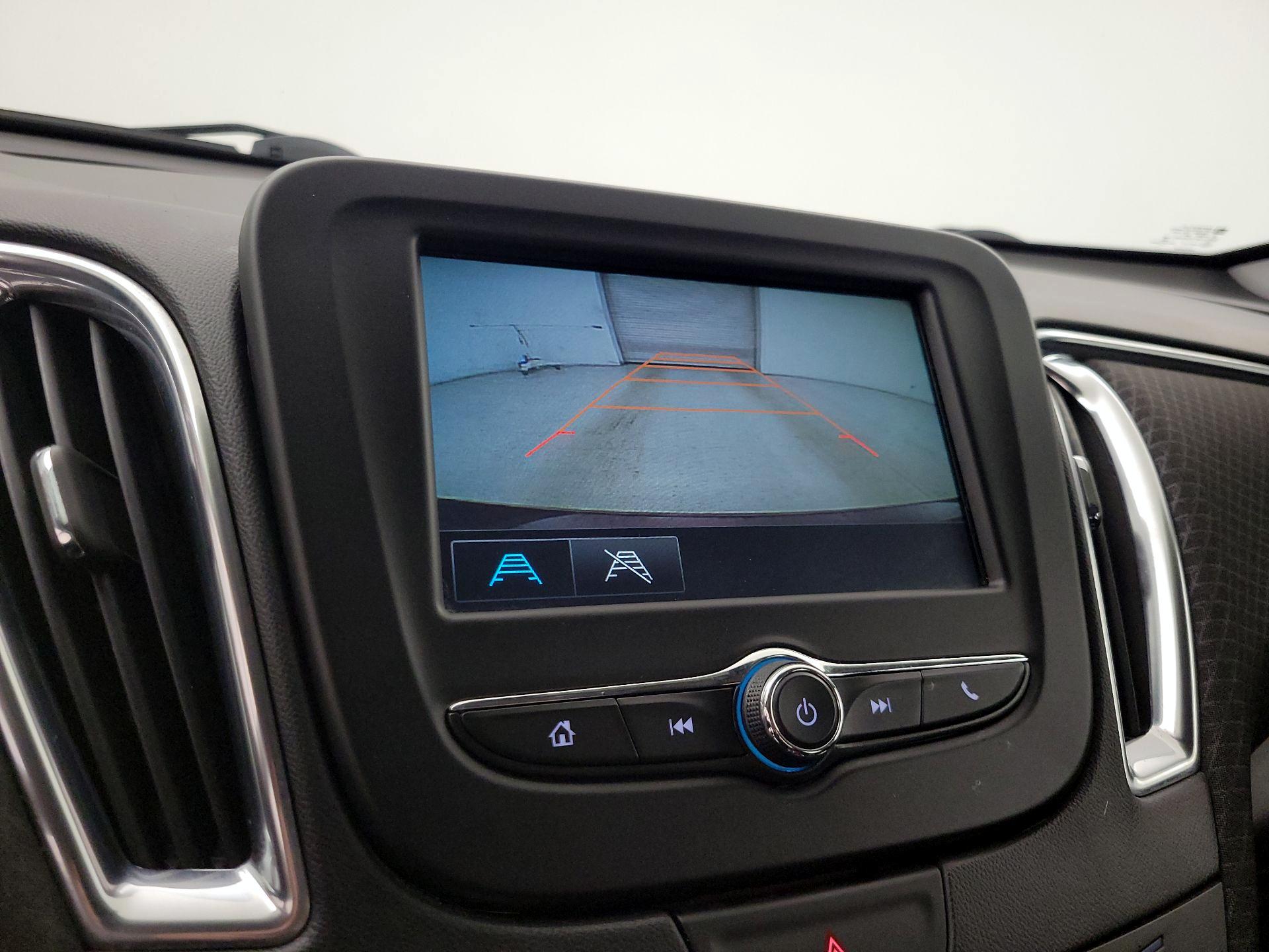 Thumbnail: 2016 Chevrolet Malibu - 14