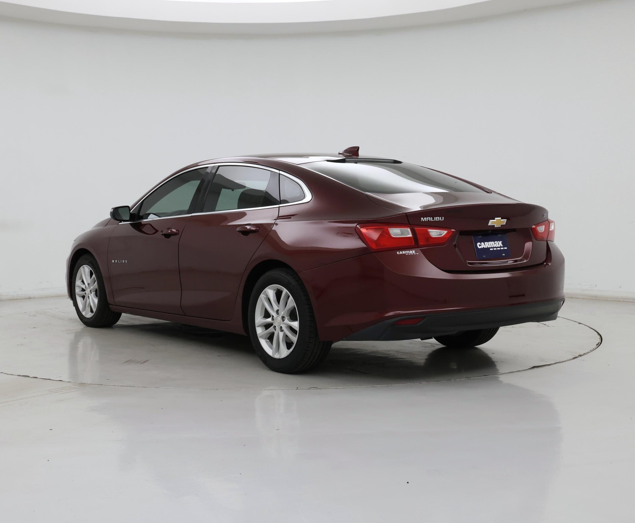 Thumbnail: 2016 Chevrolet Malibu - 2
