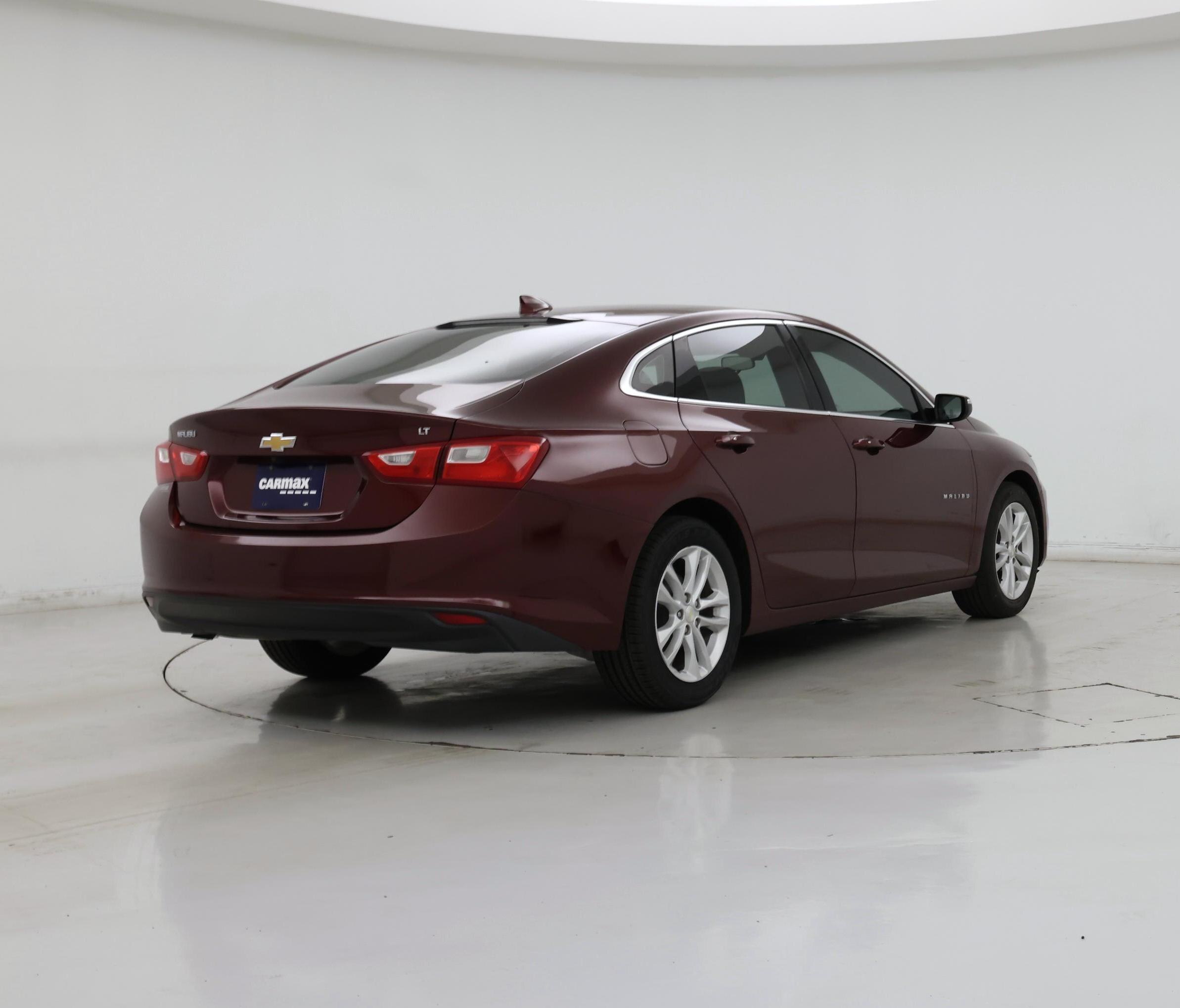 Thumbnail: 2016 Chevrolet Malibu - 8