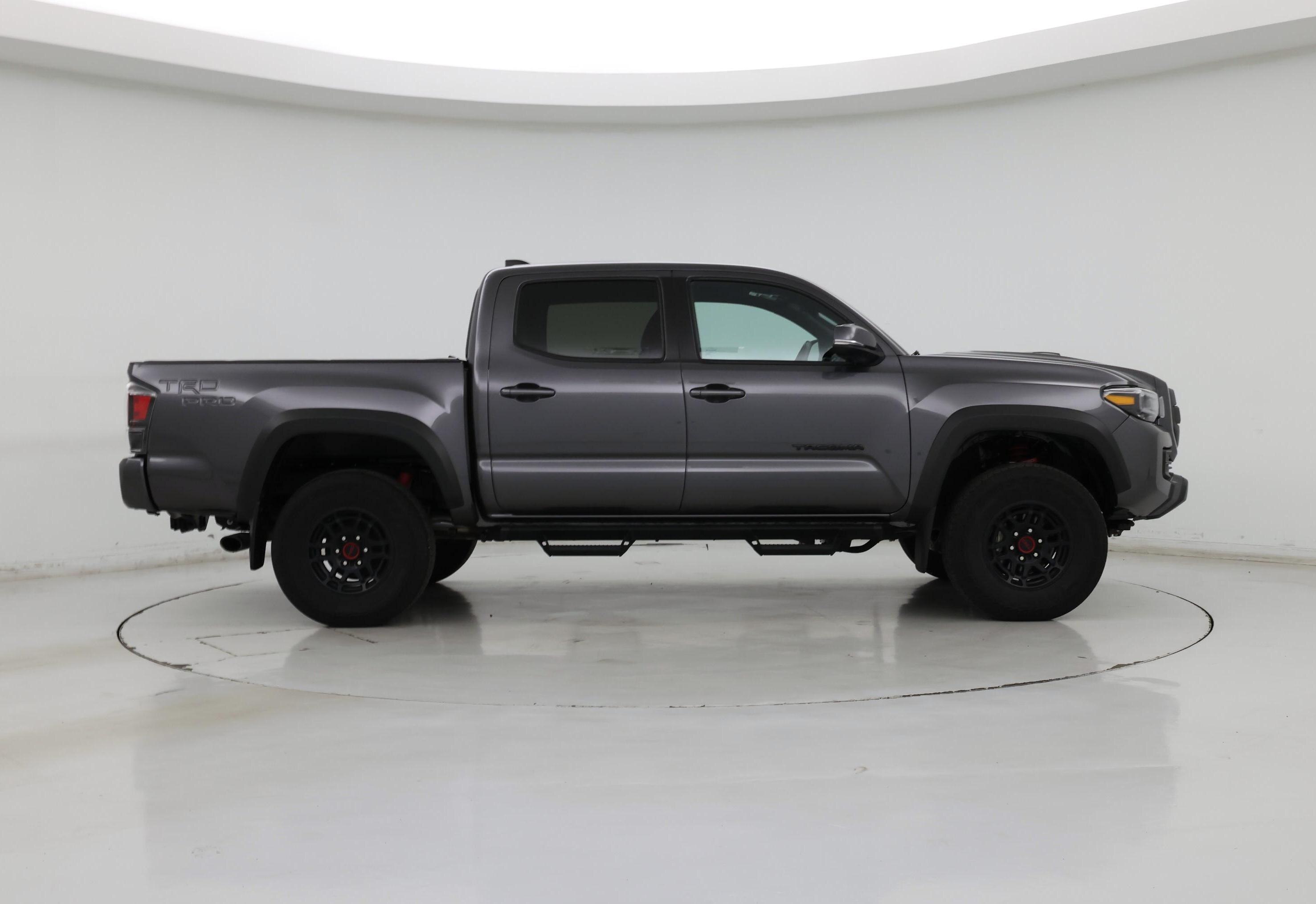 Thumbnail: 2022 Toyota Tacoma - 7