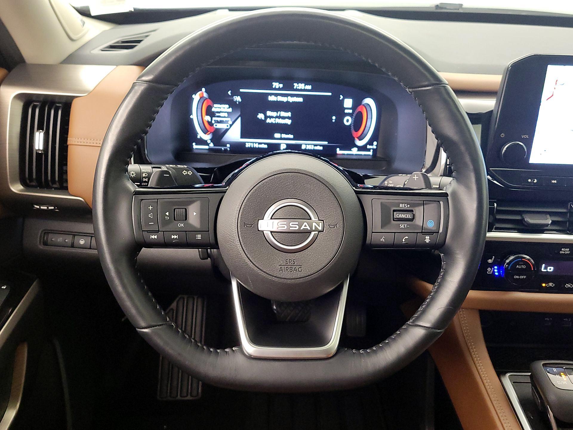 Thumbnail: 2022 Nissan Pathfinder - 10