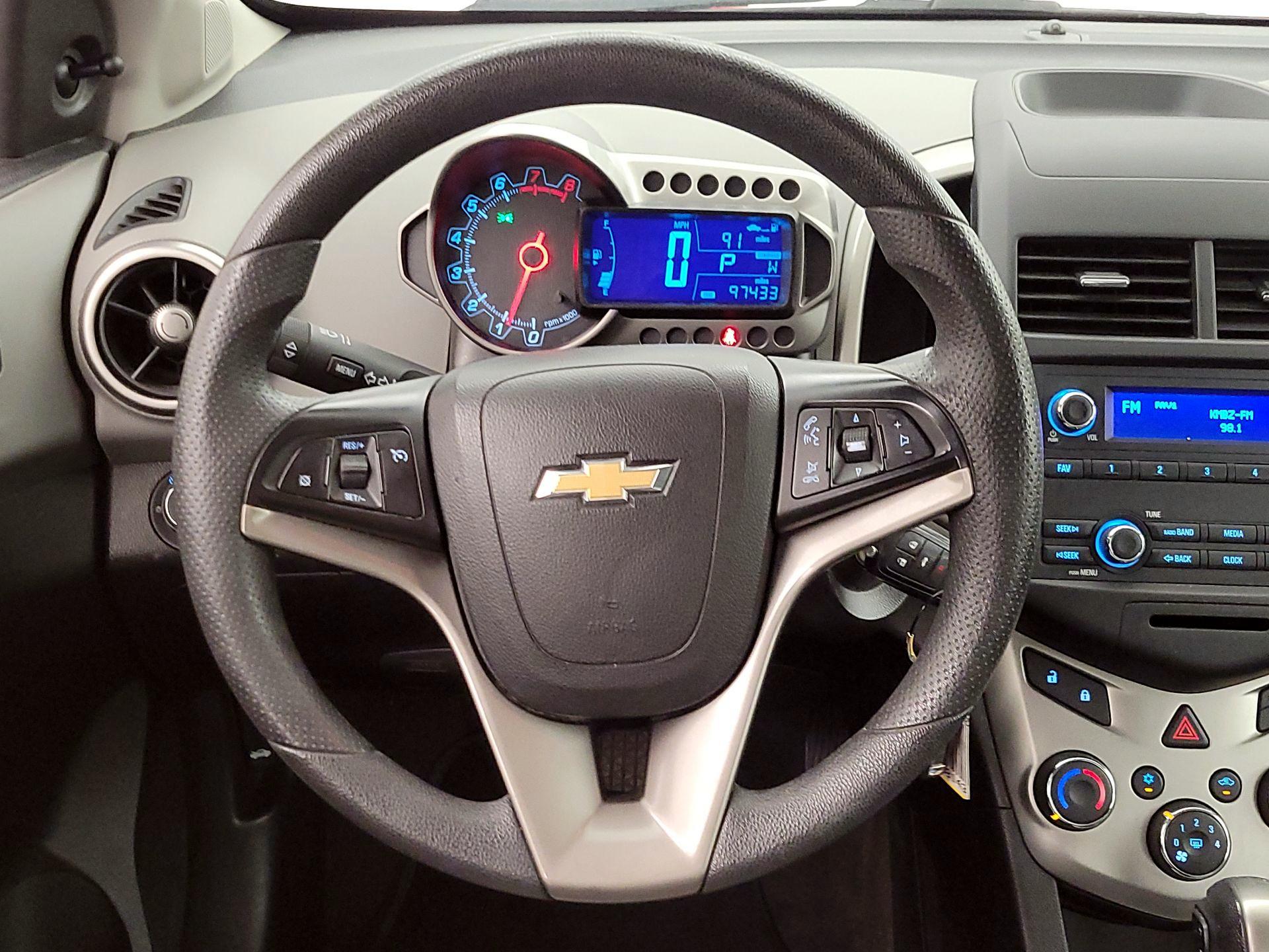 Thumbnail: 2015 Chevrolet Sonic - 10