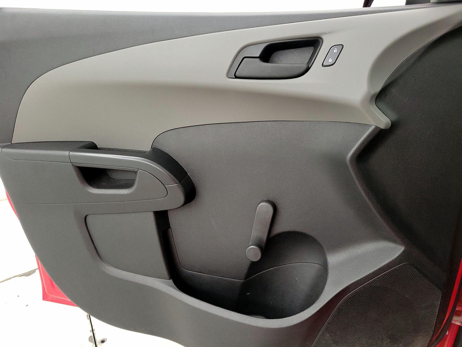 Thumbnail: 2015 Chevrolet Sonic - 12