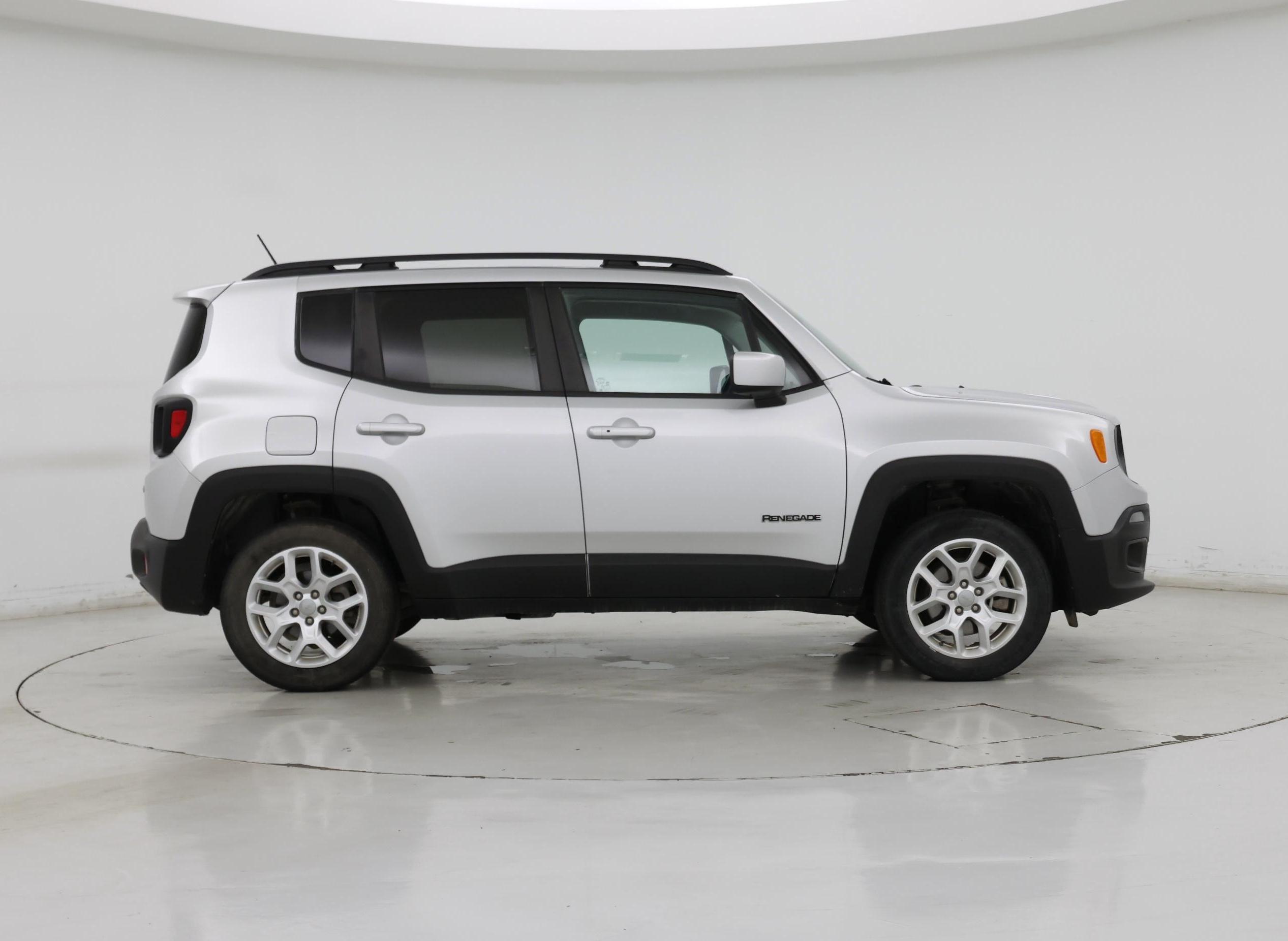 Thumbnail: 2017 Jeep Renegade - 7