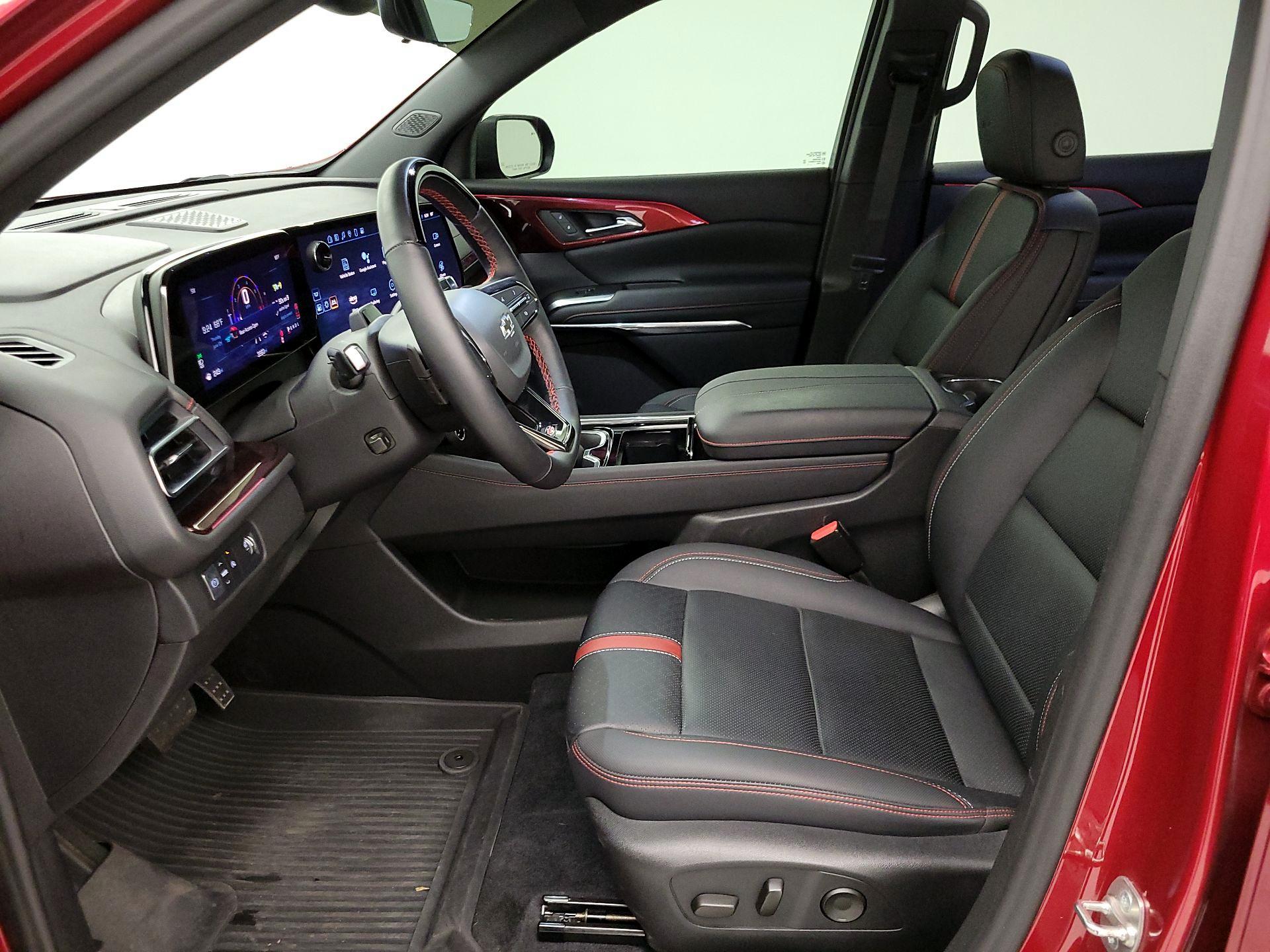 Thumbnail: 2024 Chevrolet Traverse - 11