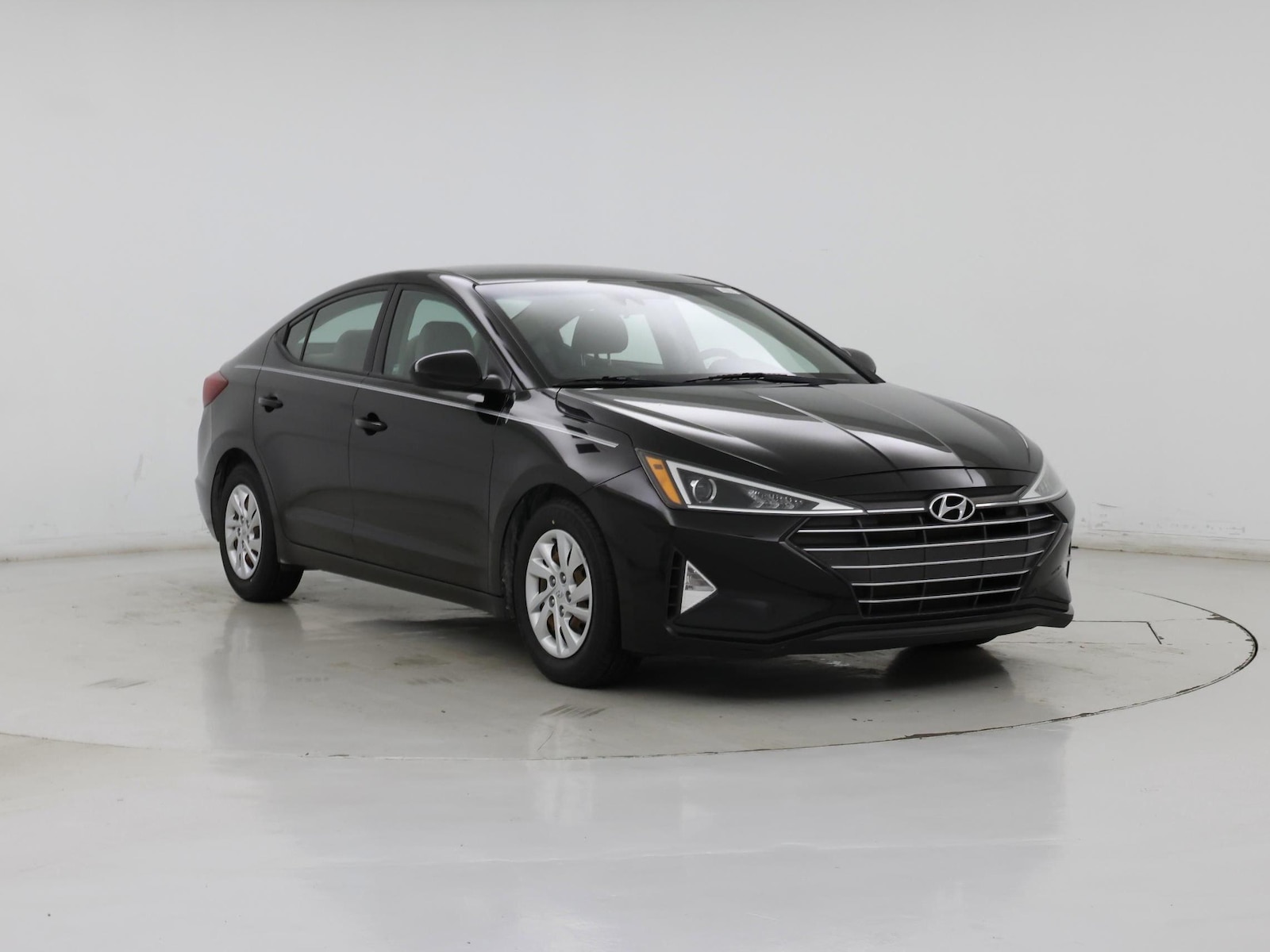 Image 2 of 2020 Hyundai Elantra SE
