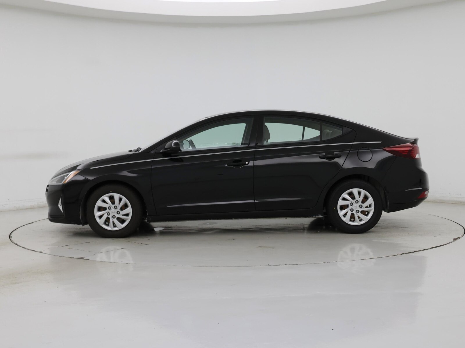 Image 4 of 2020 Hyundai Elantra SE