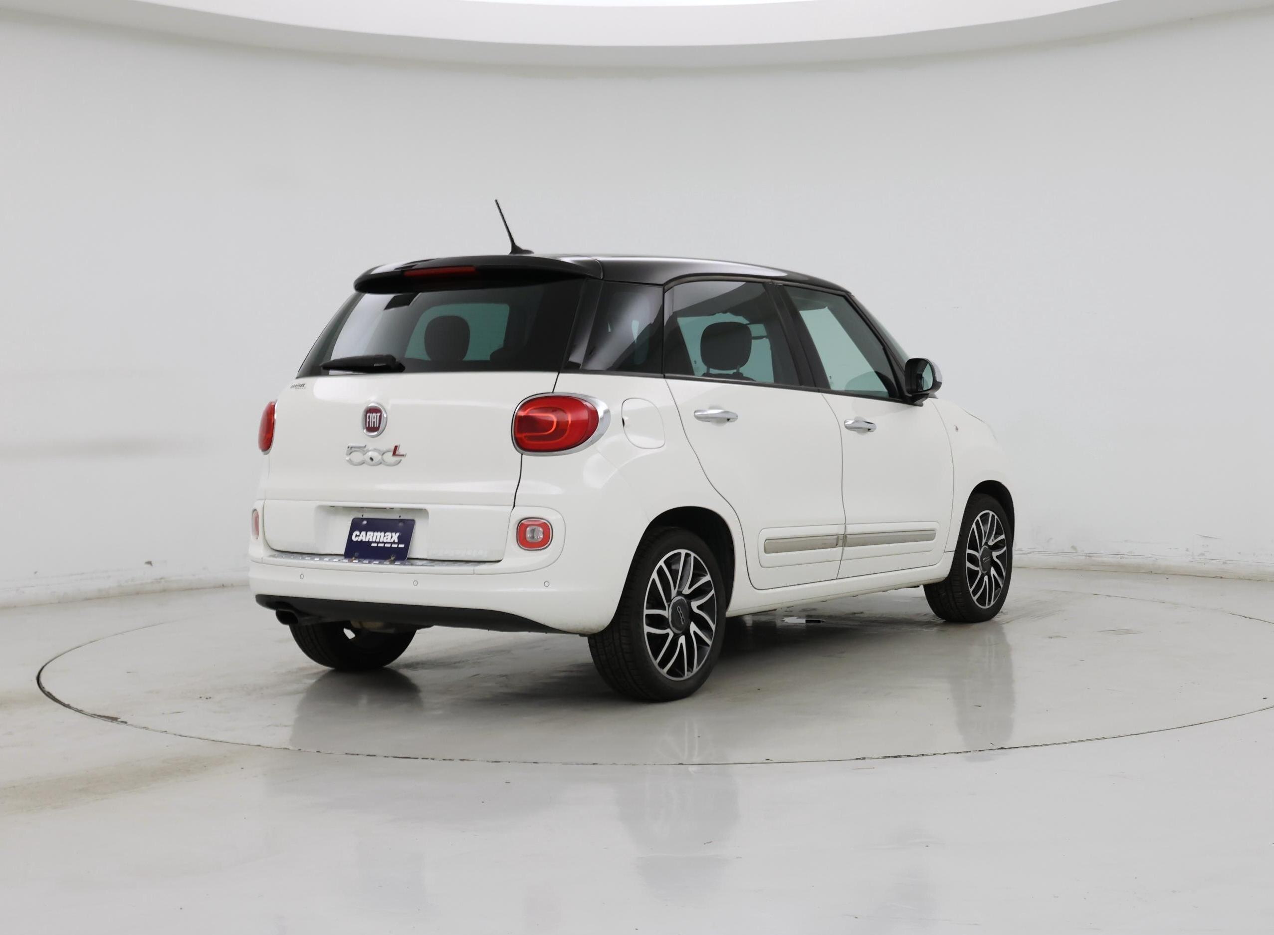Thumbnail: 2014 Fiat 500L - 8