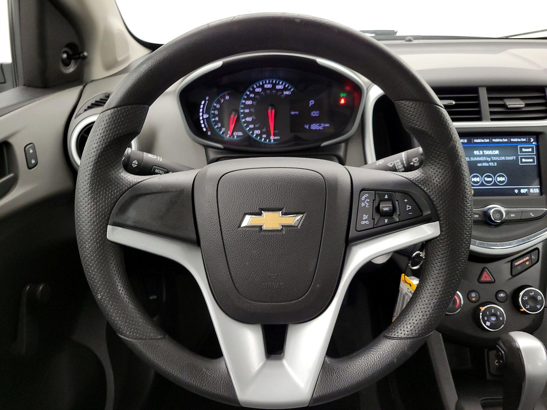 Thumbnail: 2018 Chevrolet Sonic - 10