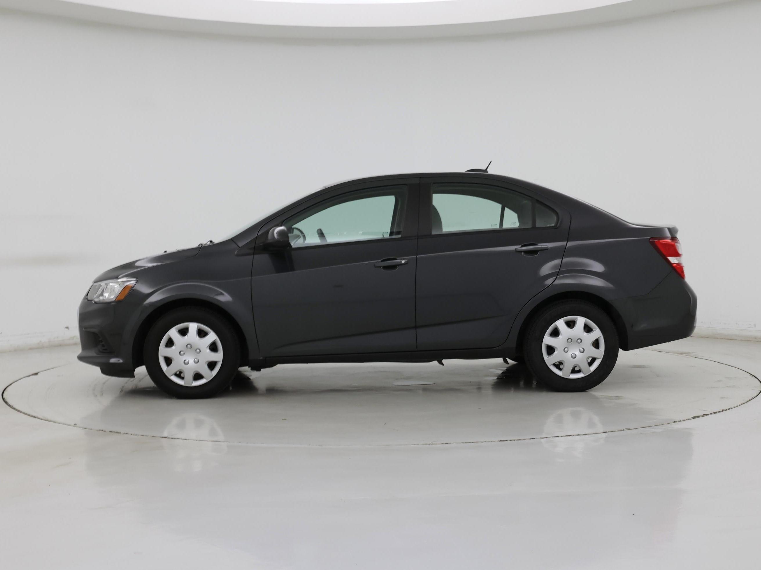Thumbnail: 2018 Chevrolet Sonic - 3