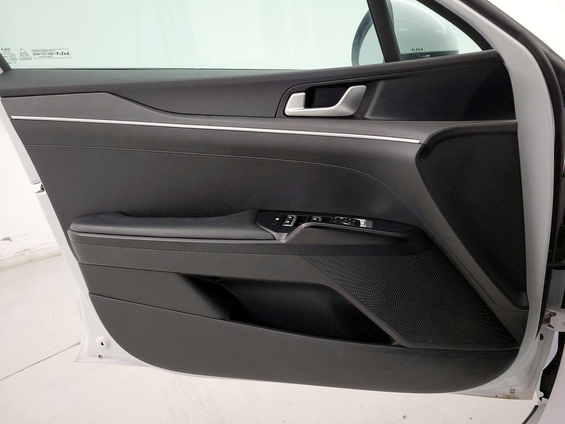 Thumbnail: 2022 Kia K5 - 12