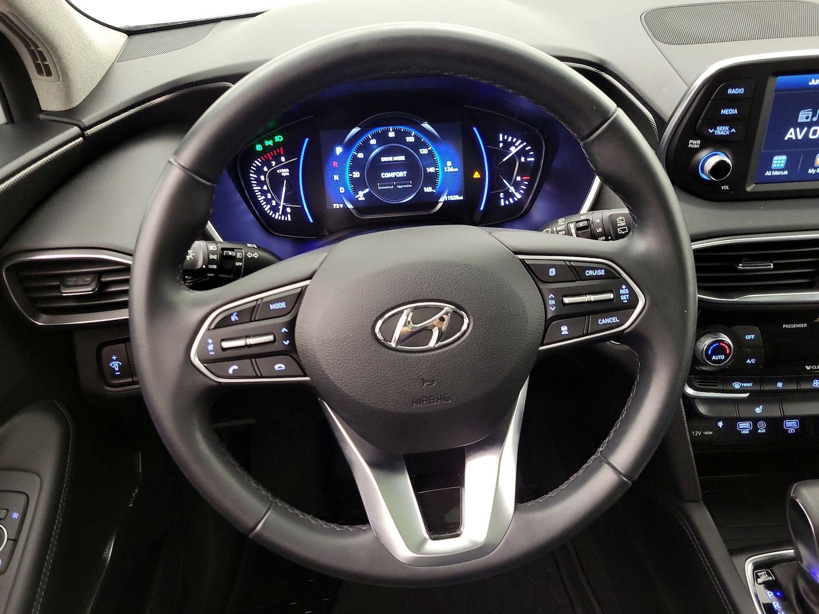 2020 Hyundai Santa Fe SEL - Photo 11