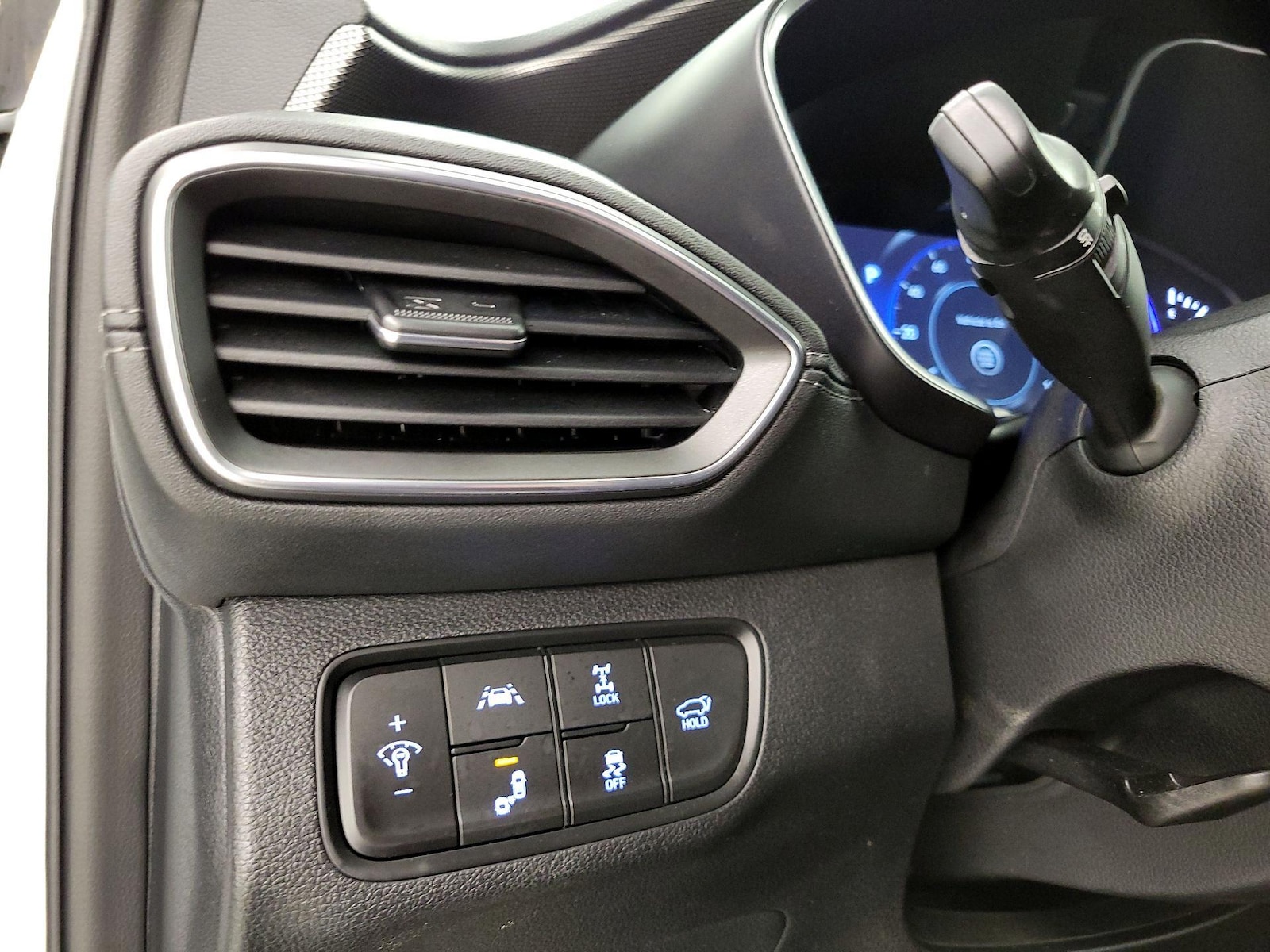 2020 Hyundai Santa Fe SEL - Photo 14