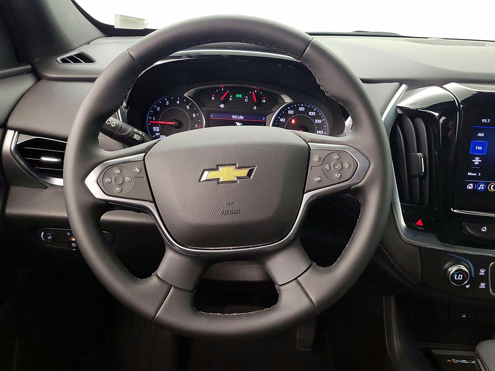 Thumbnail: 2023 Chevrolet Traverse - 10