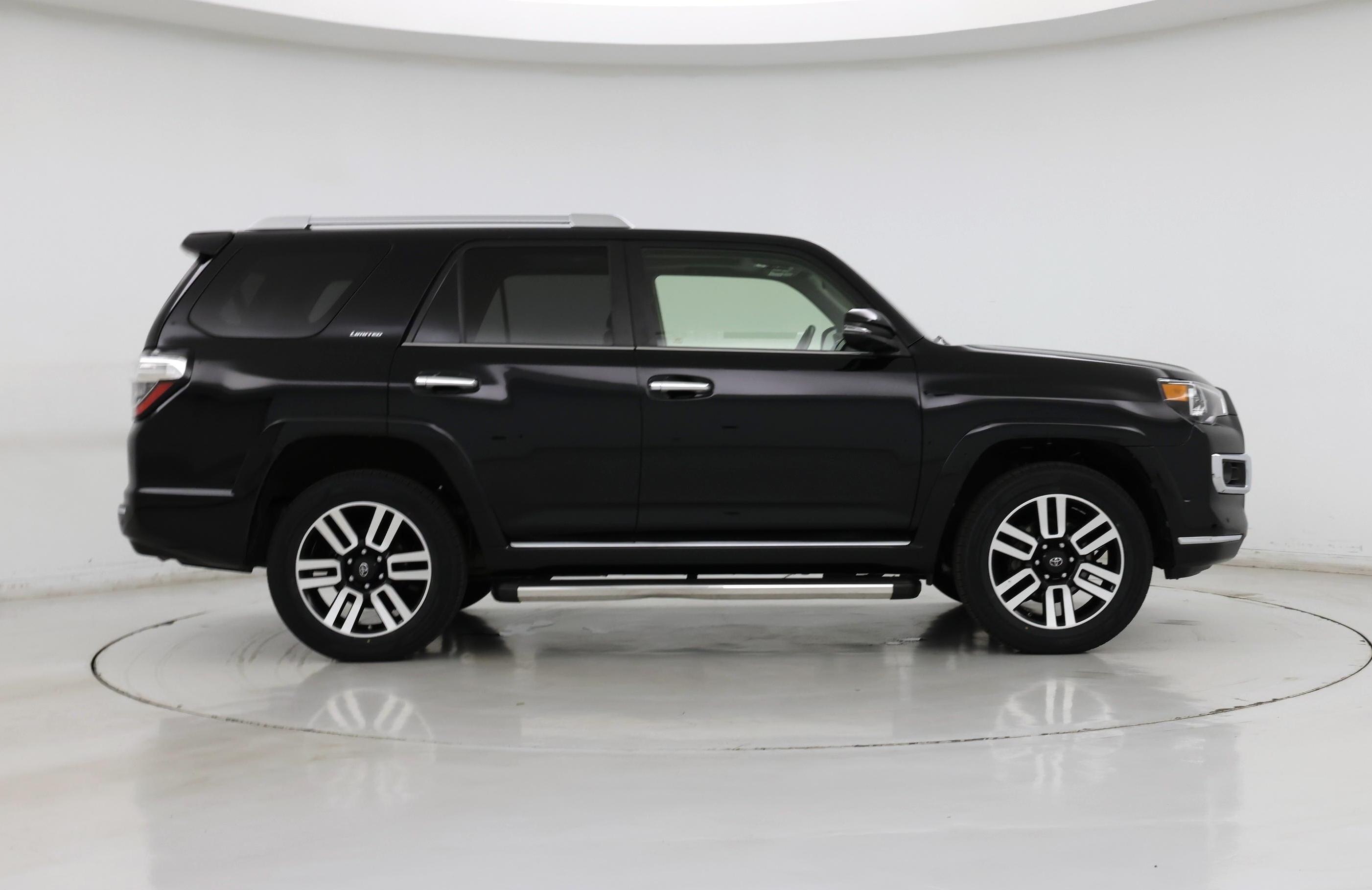 Thumbnail: 2018 Toyota 4Runner - 7