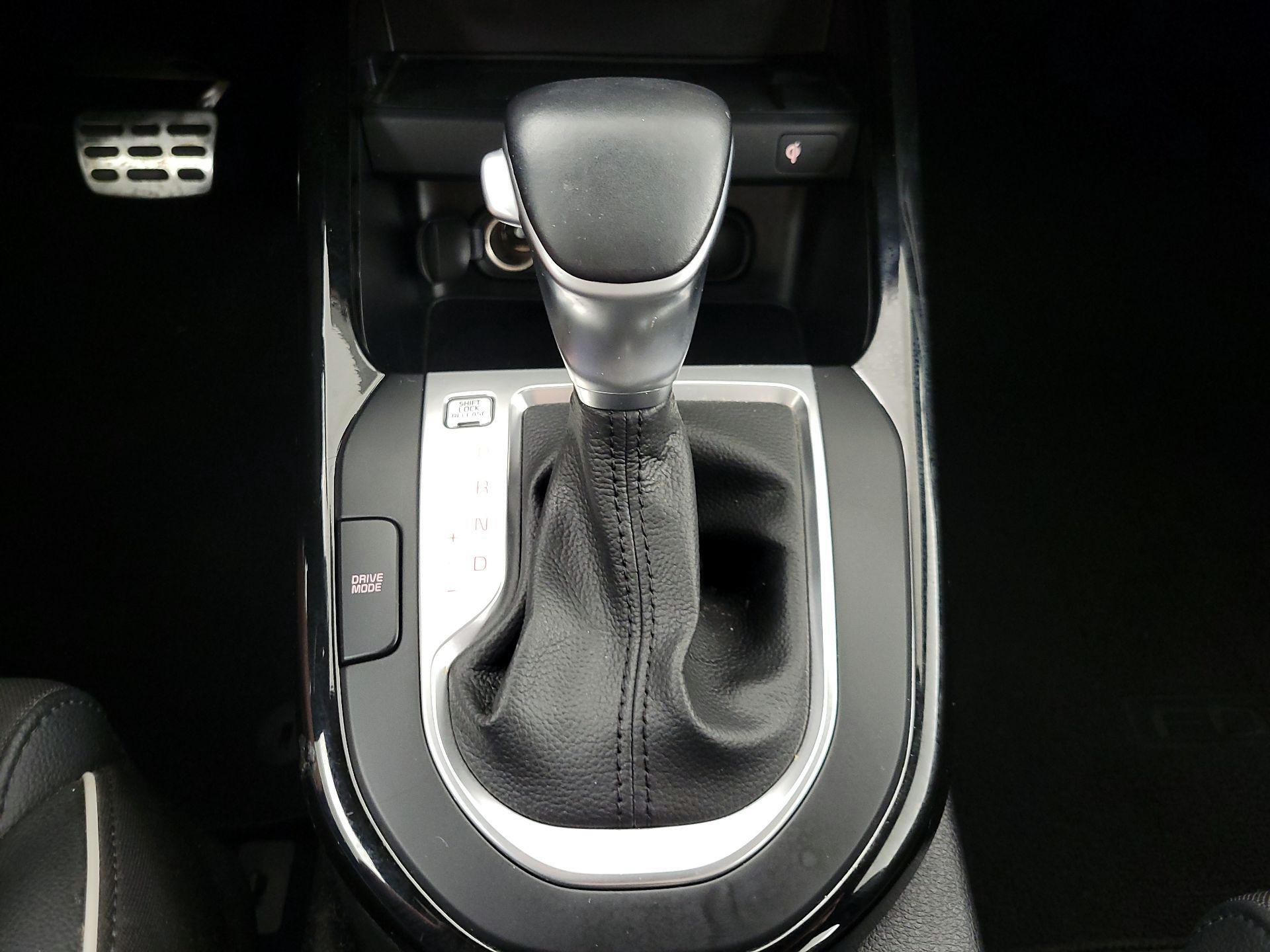 Thumbnail: 2020 Kia Forte - 17