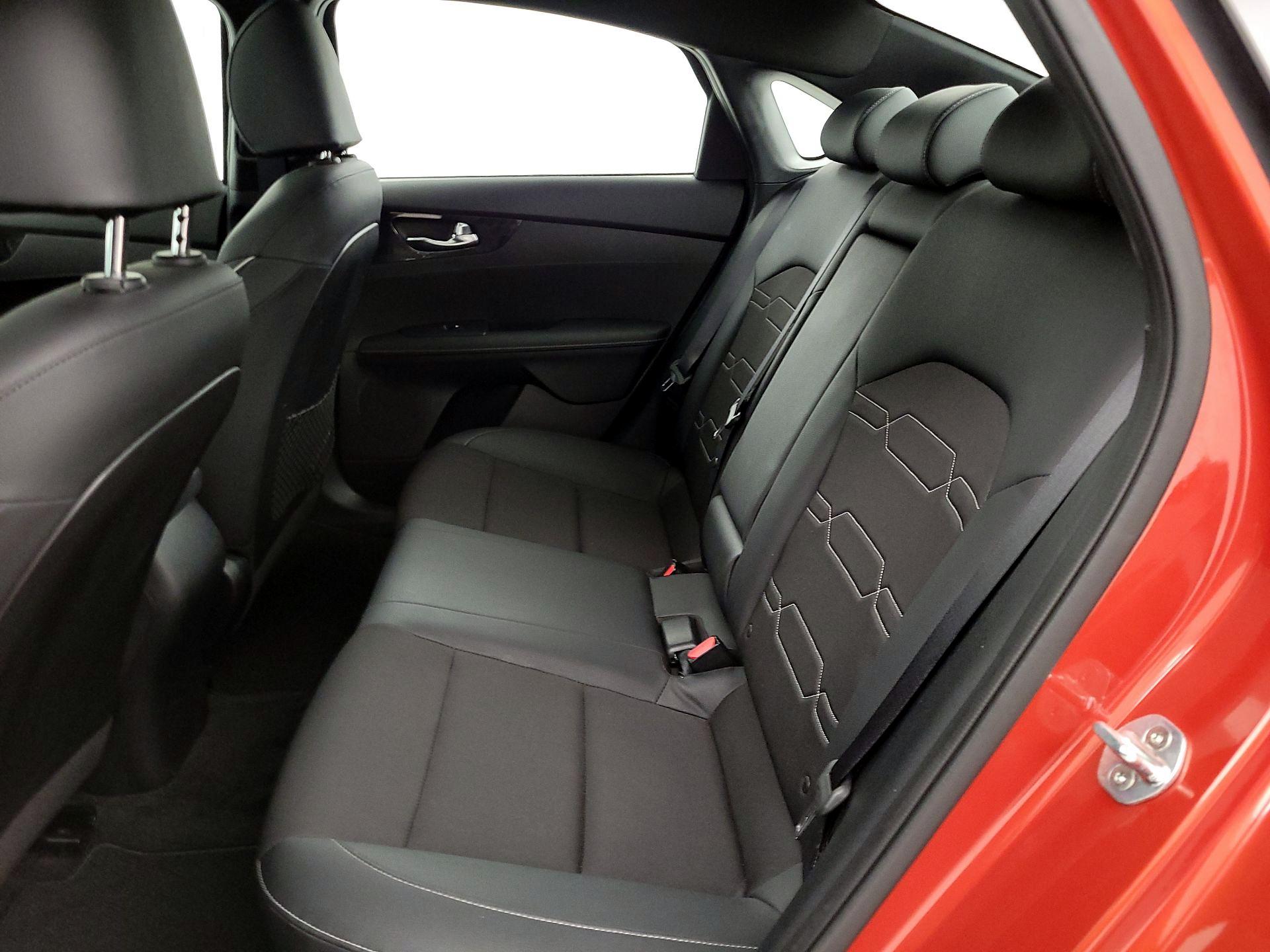 Thumbnail: 2020 Kia Forte - 20