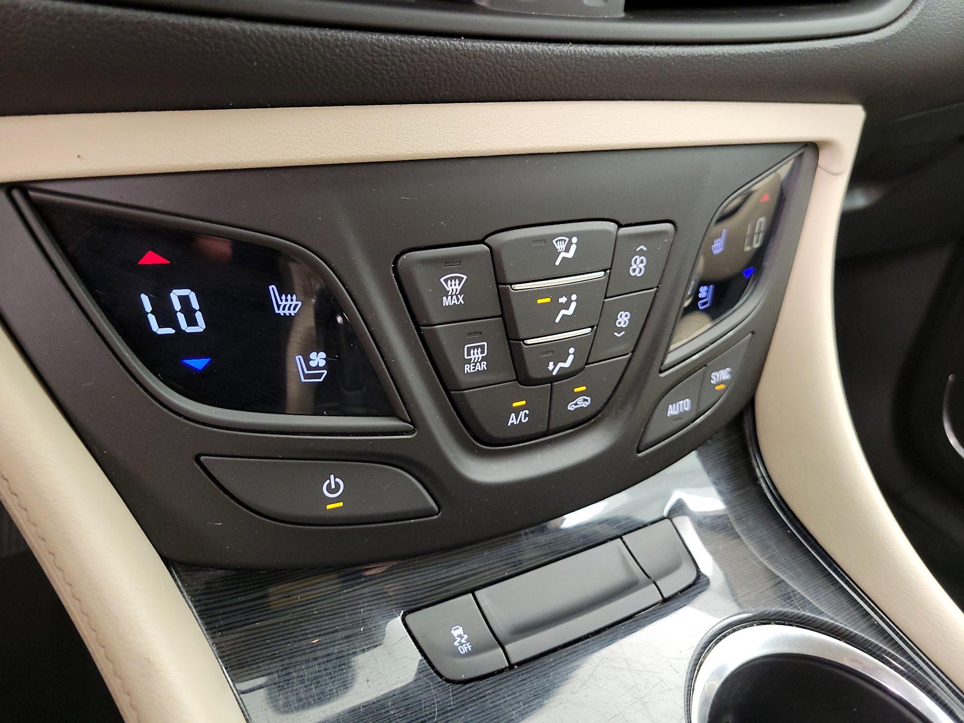 Thumbnail: 2017 Buick Envision - 16