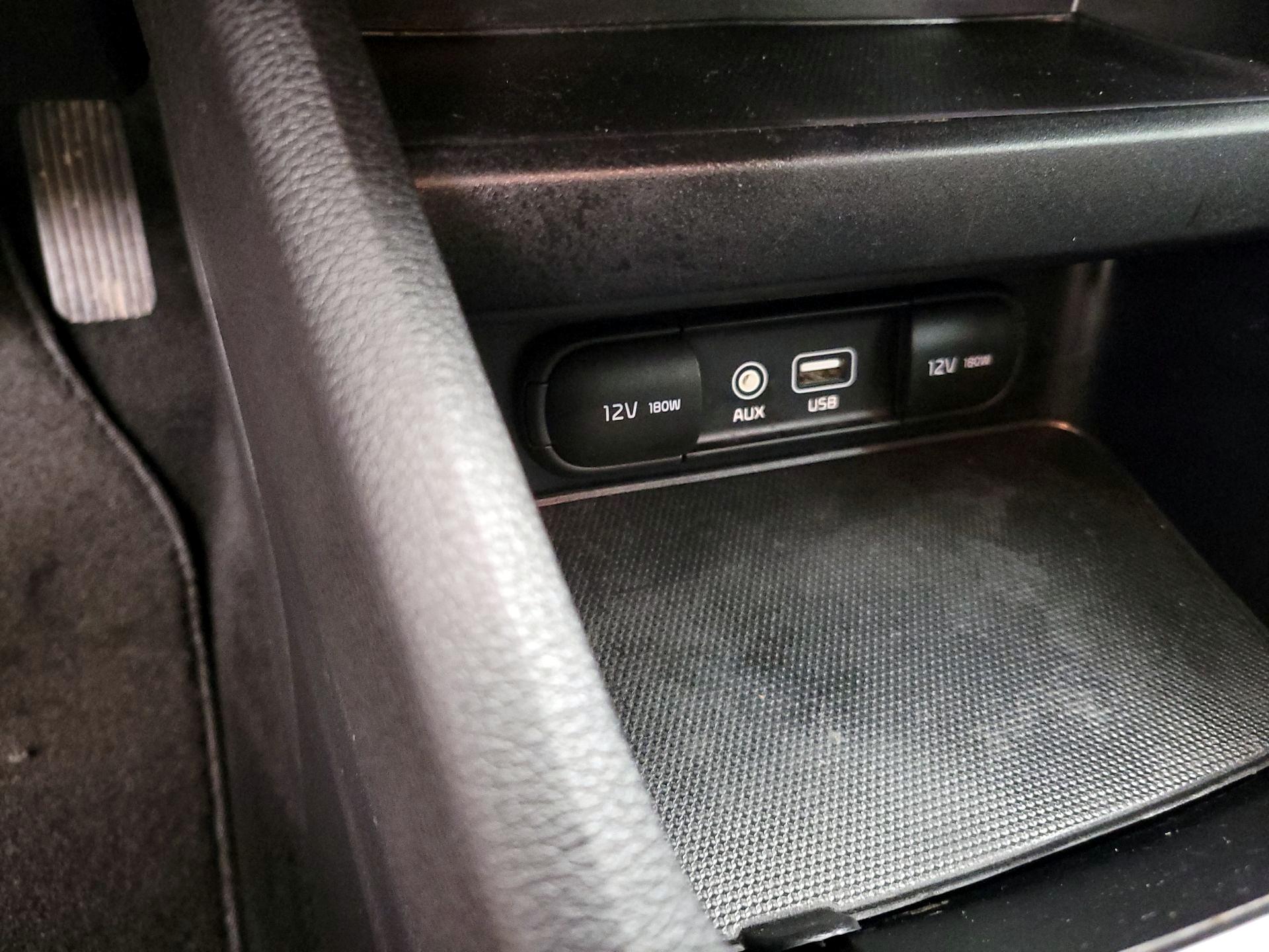 Thumbnail: 2021 Kia Forte - 18