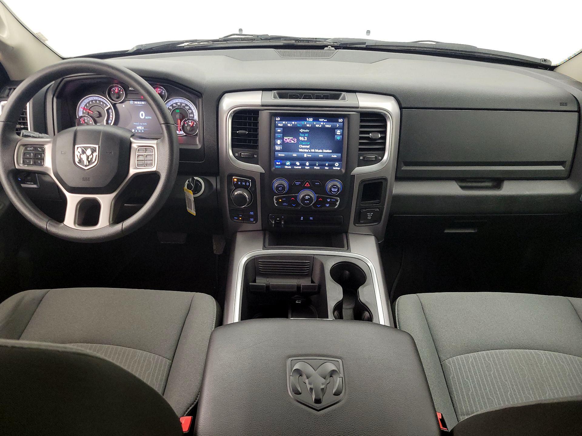 Thumbnail: 2023 RAM 1500 Classic - 9