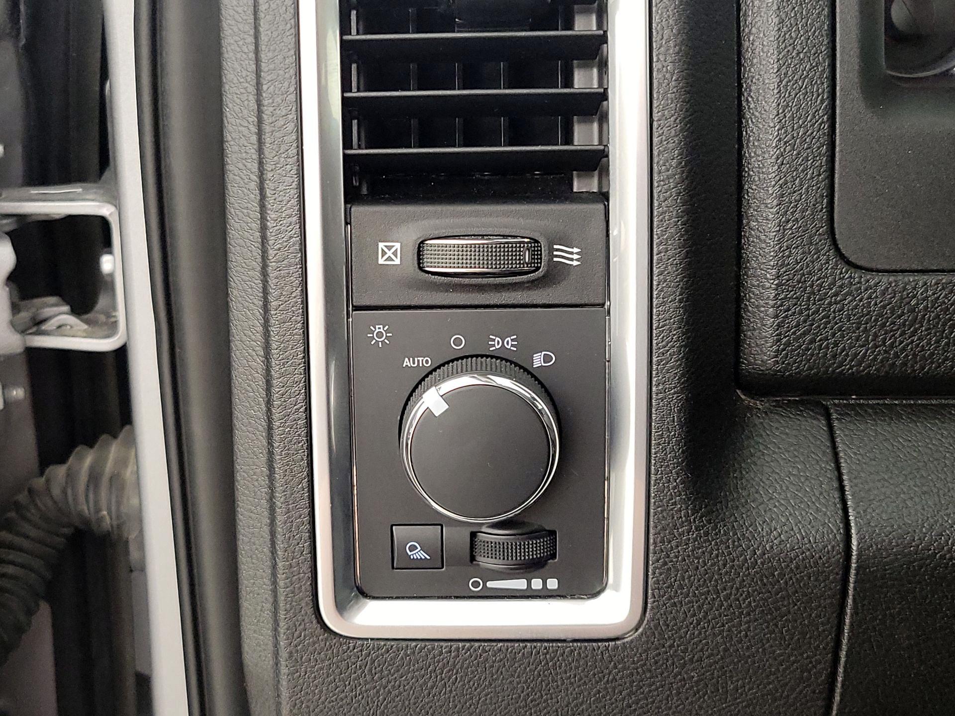 Thumbnail: 2023 RAM 1500 Classic - 13
