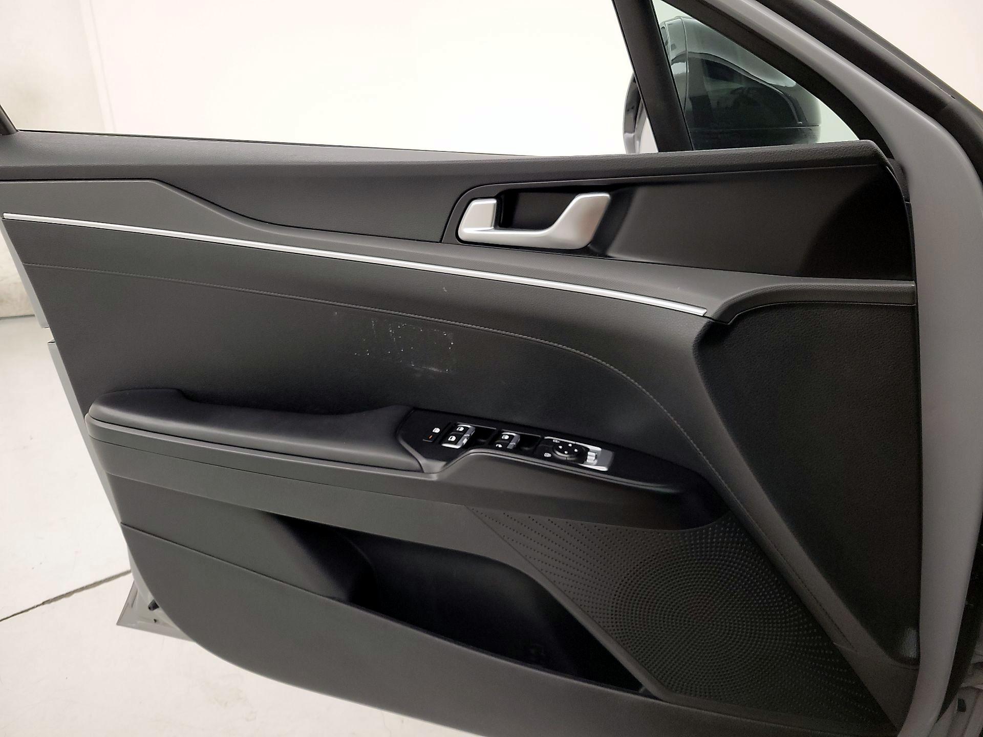Thumbnail: 2022 Kia K5 - 12