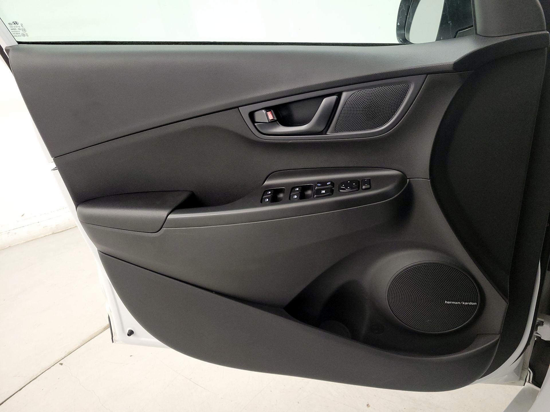 Thumbnail: 2022 Hyundai Kona - 12