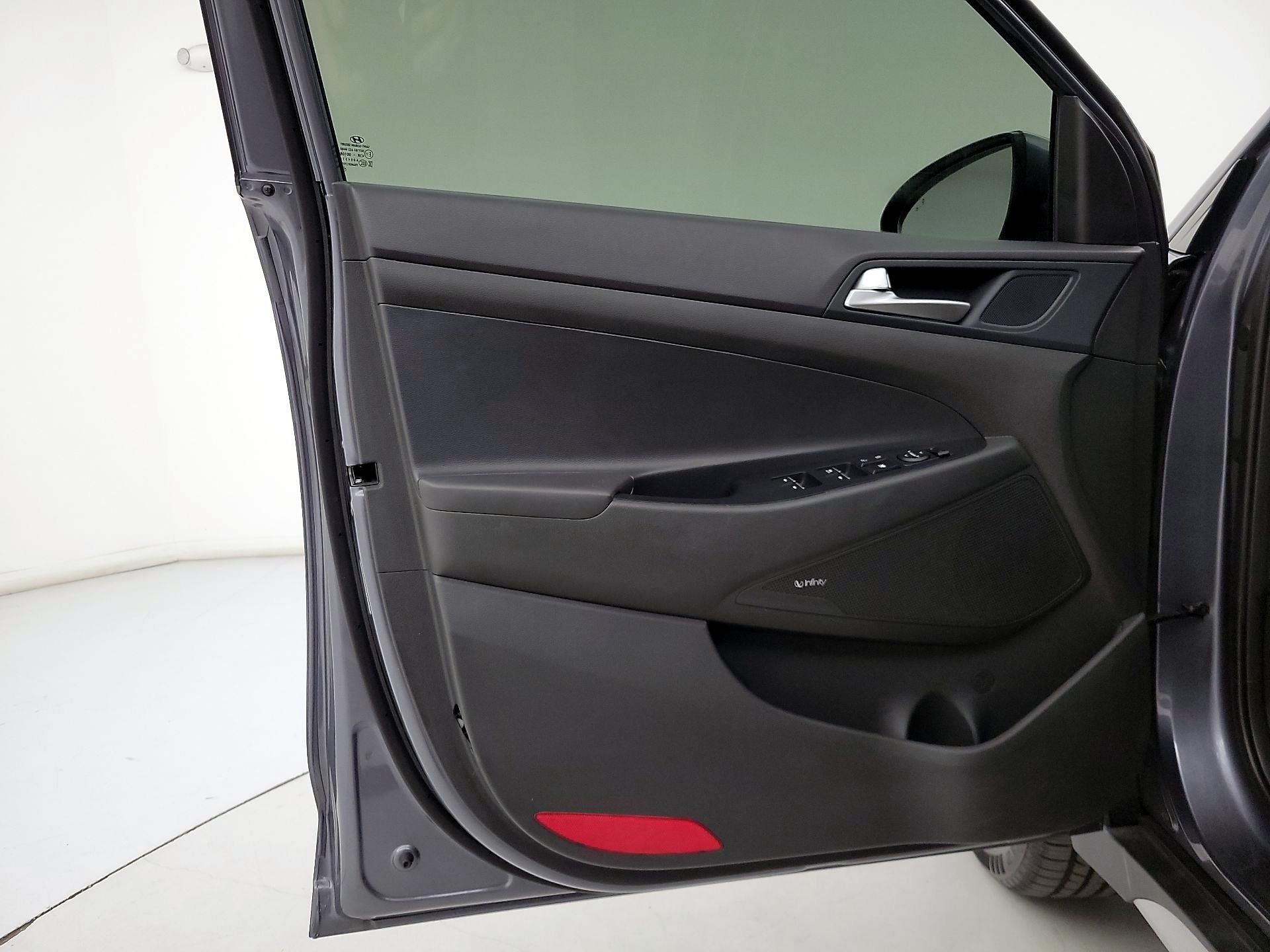 Thumbnail: 2021 Hyundai Tucson - 12