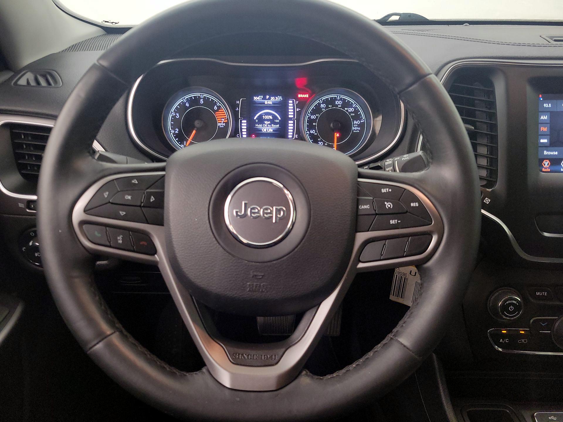 Thumbnail: 2019 Jeep Cherokee - 10