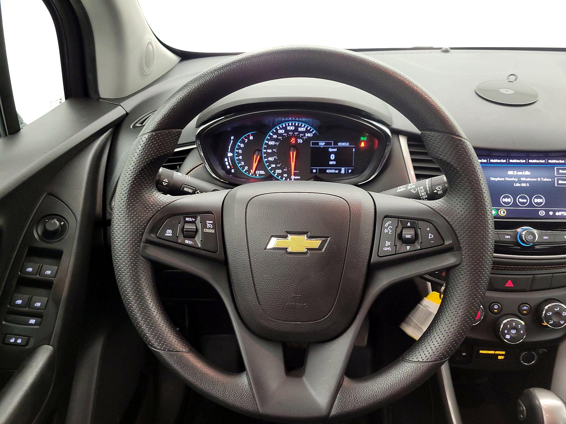 Thumbnail: 2021 Chevrolet Trax - 10