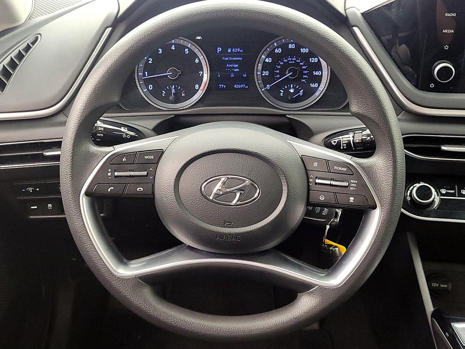 Thumbnail: 2022 Hyundai Sonata - 10