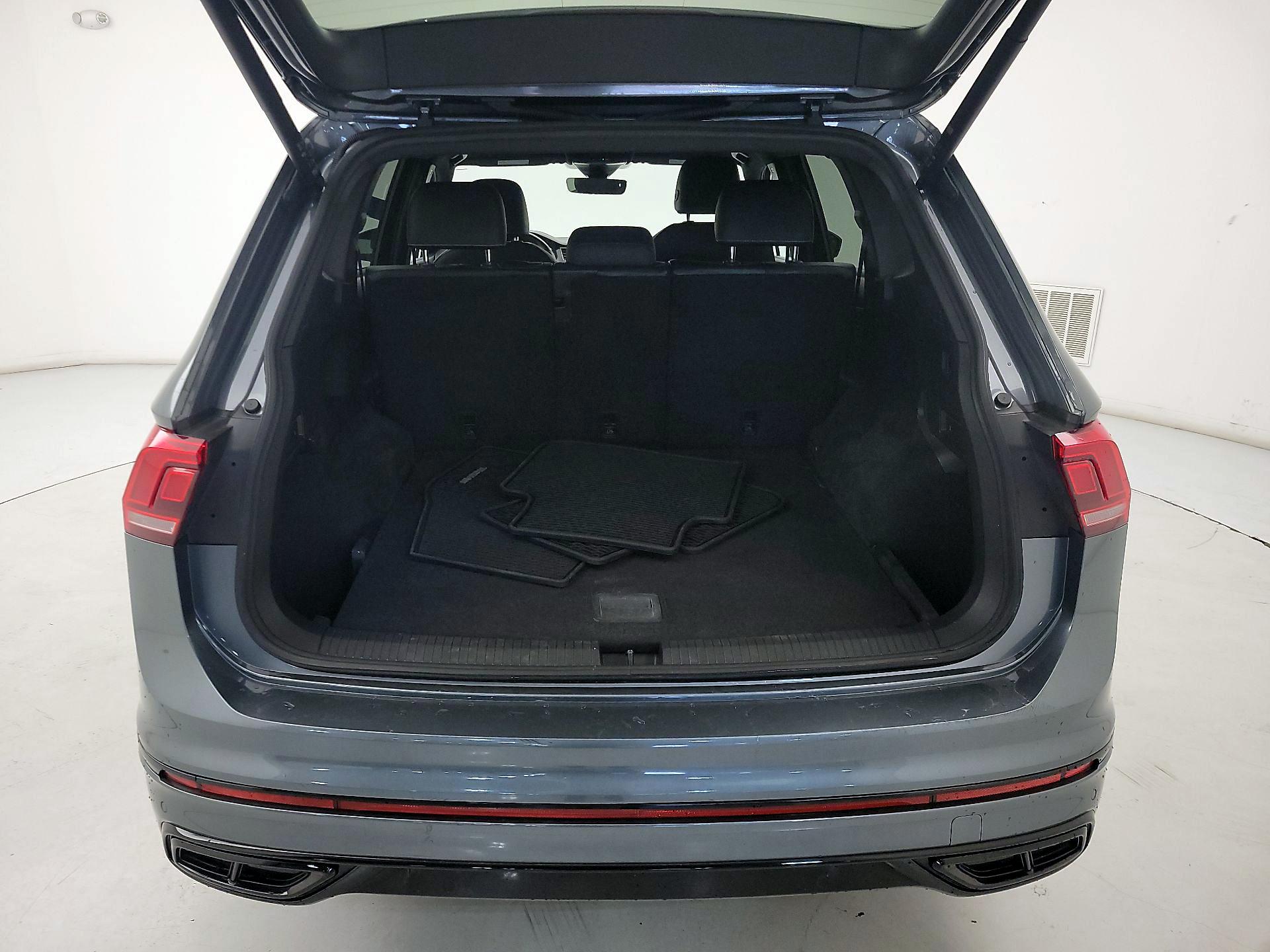 Thumbnail: 2022 Volkswagen Tiguan - 20