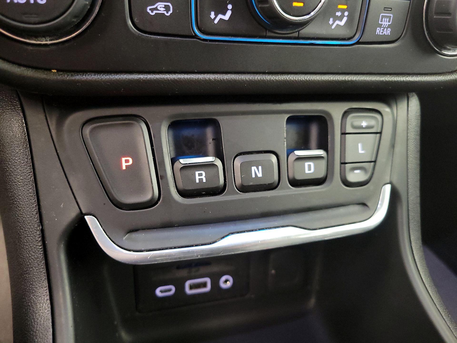 Thumbnail: 2021 GMC Terrain - 17