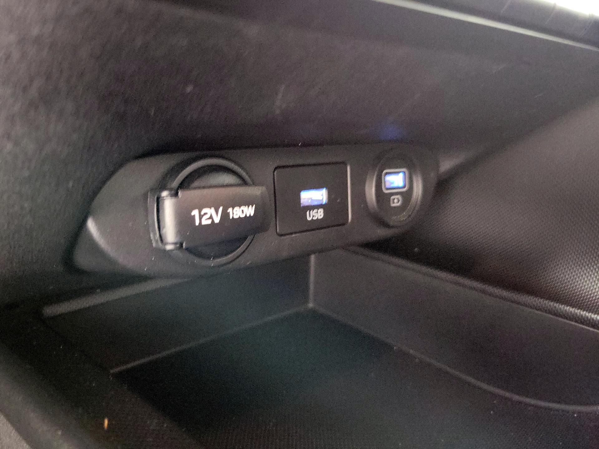 Thumbnail: 2021 Hyundai Elantra - 18