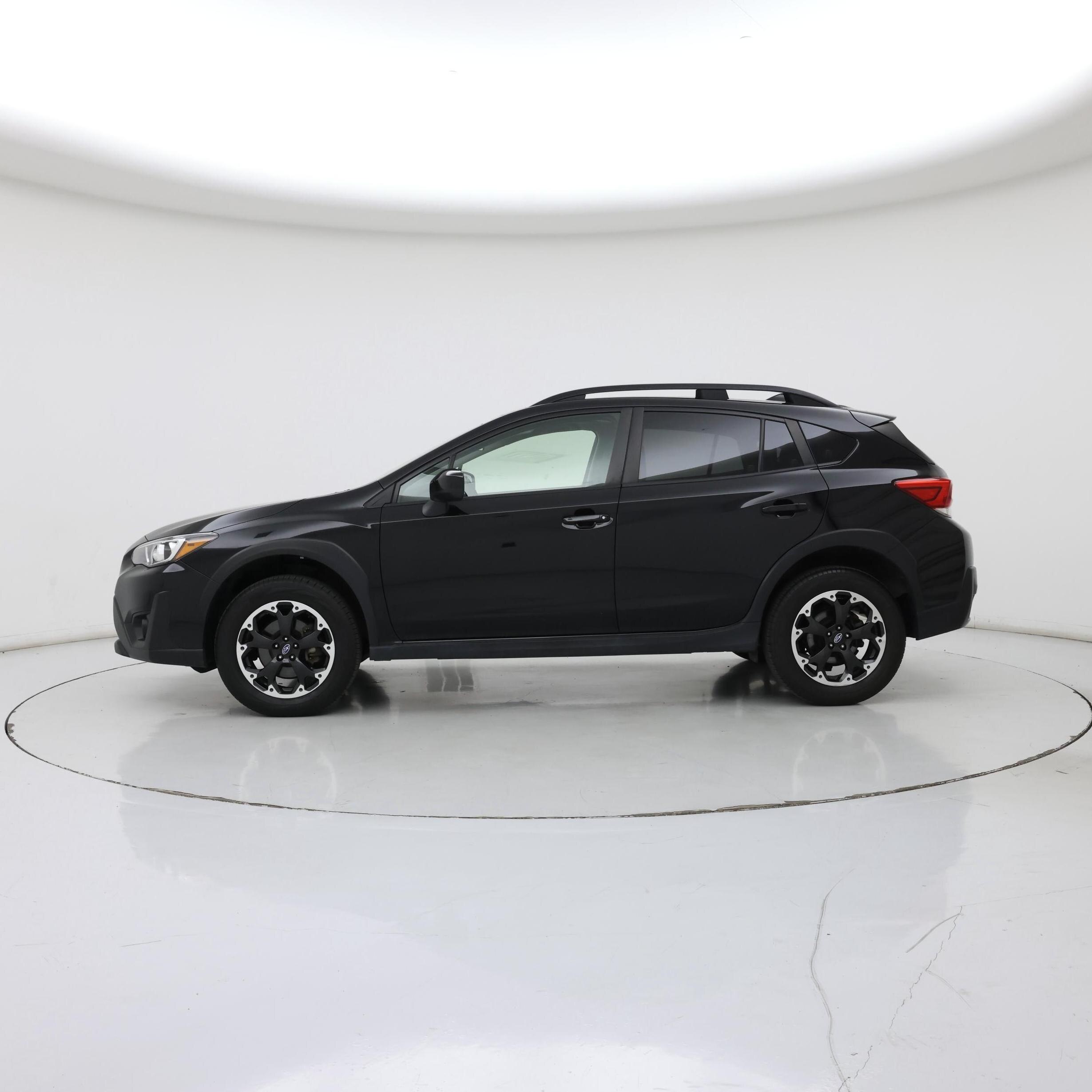 Thumbnail: 2021 Subaru Crosstrek - 3