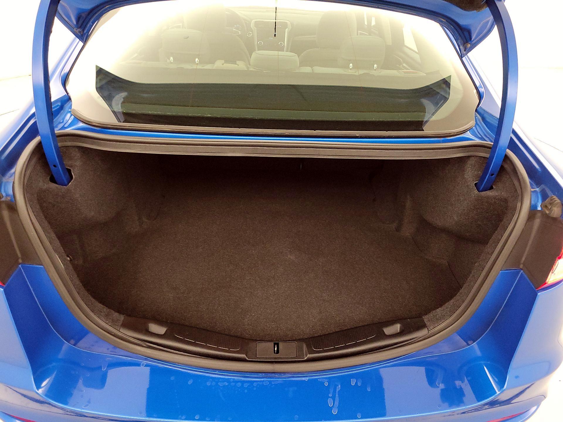 Thumbnail: 2019 Ford Fusion - 20