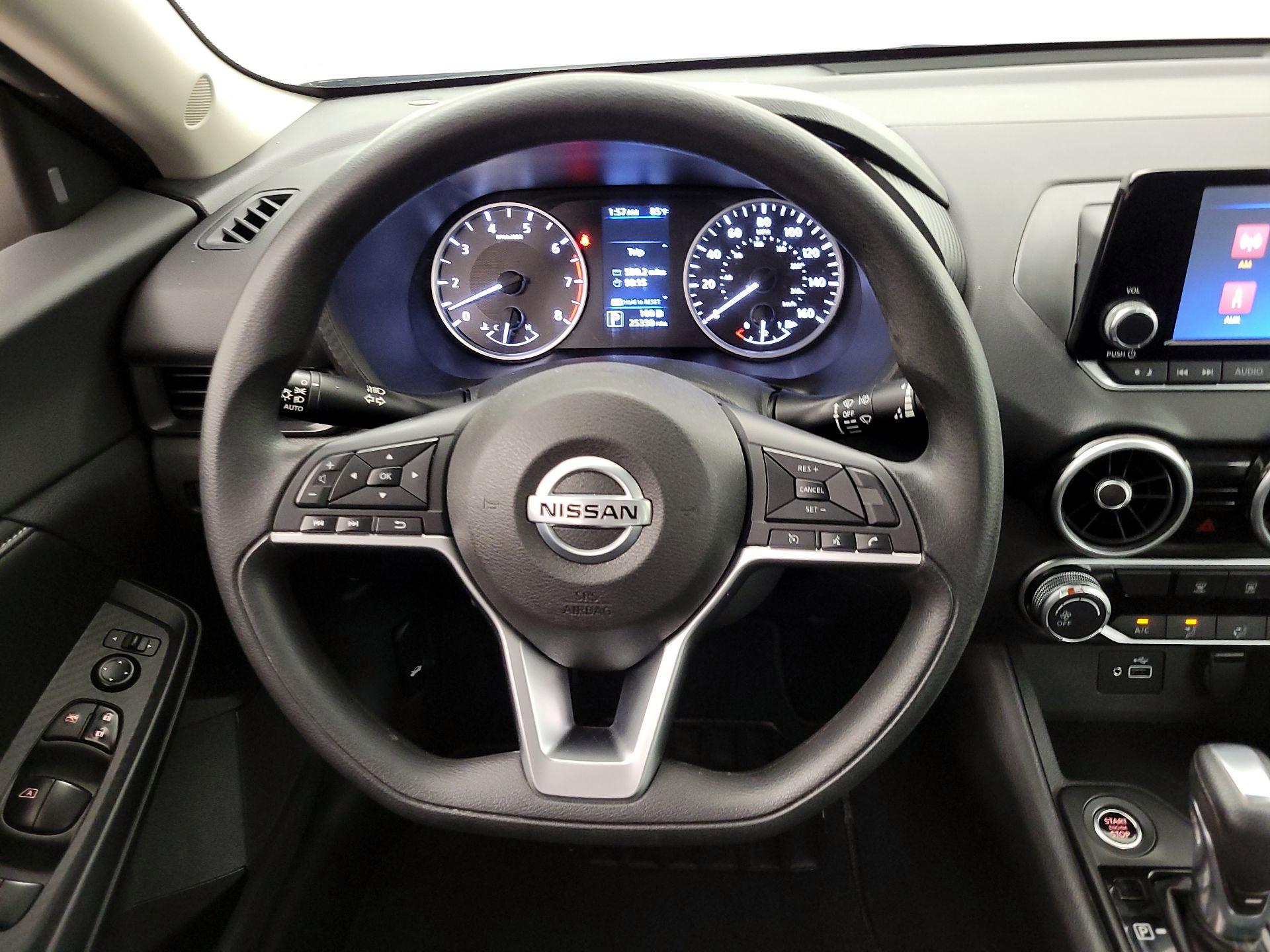 Thumbnail: 2022 Nissan Sentra - 10