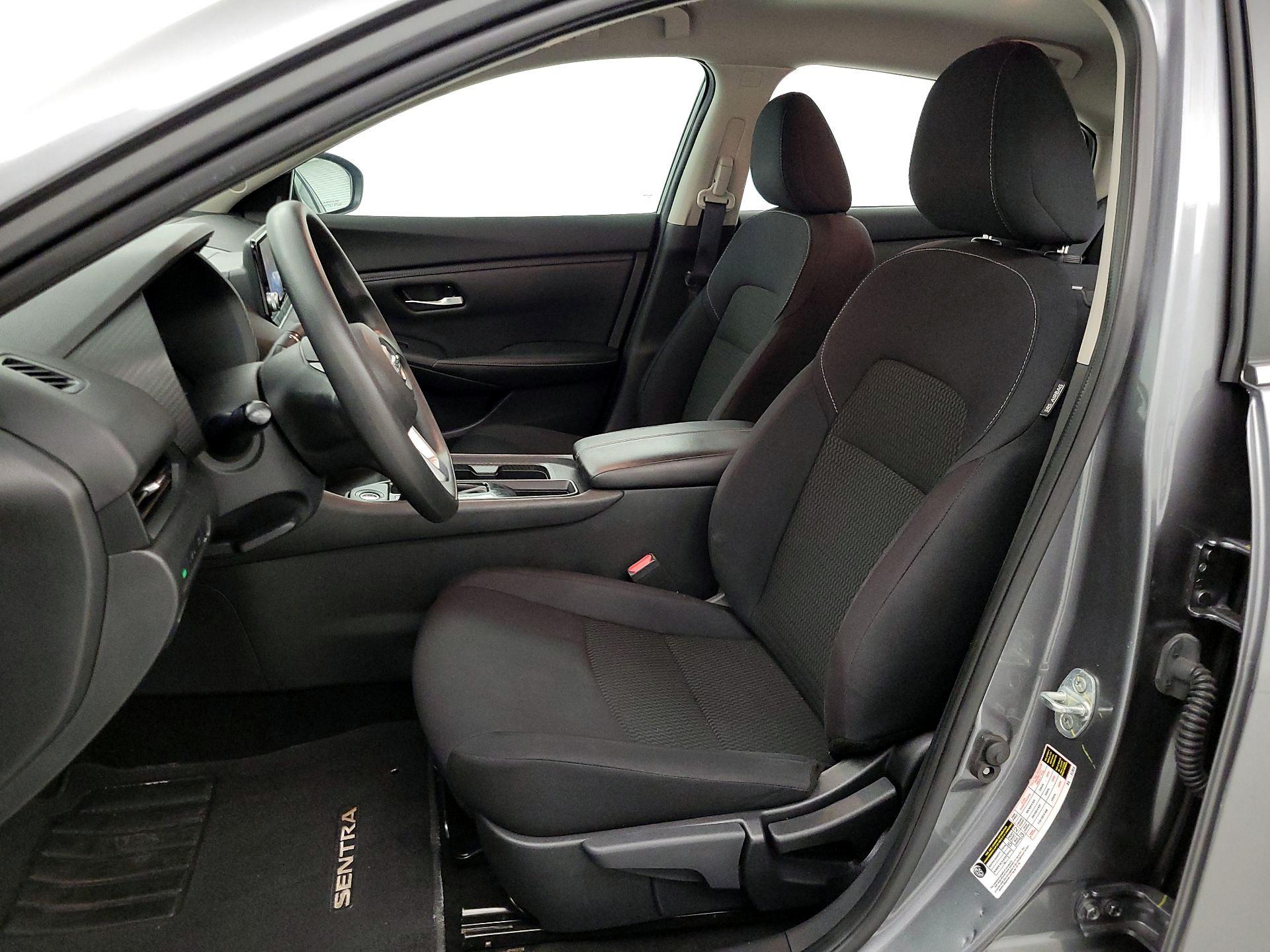 Thumbnail: 2022 Nissan Sentra - 11