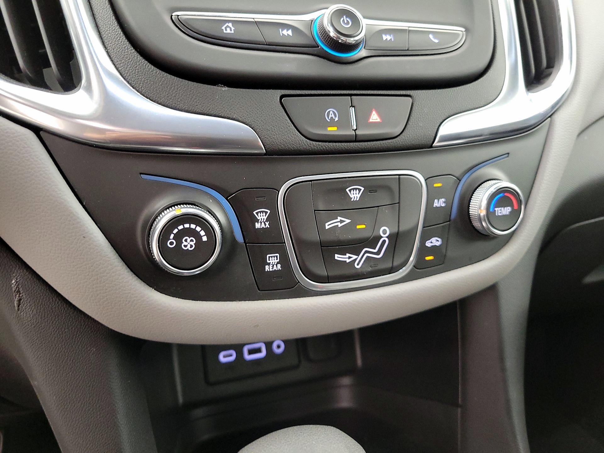 Thumbnail: 2022 Chevrolet Equinox - 16