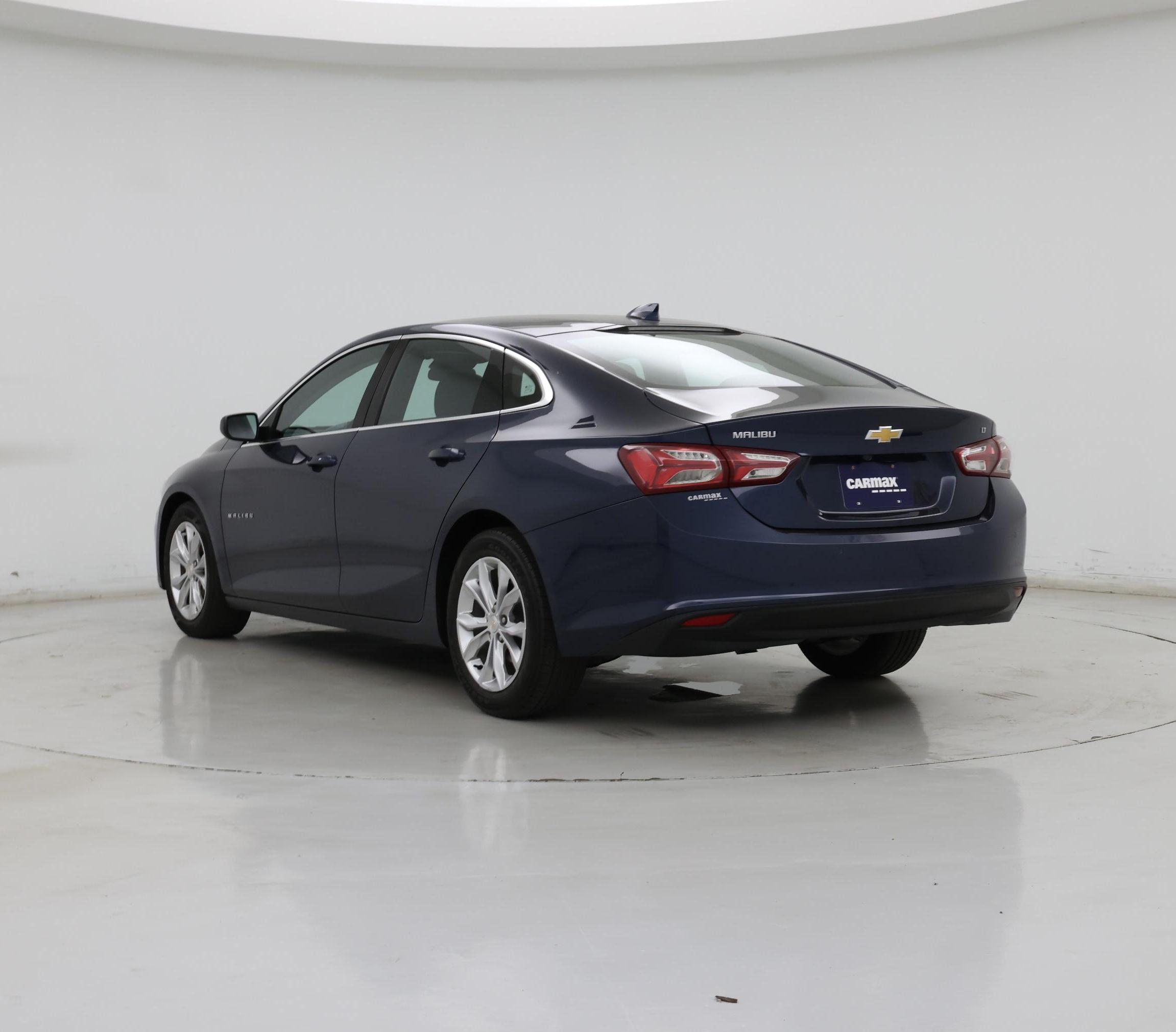 Thumbnail: 2021 Chevrolet Malibu - 2