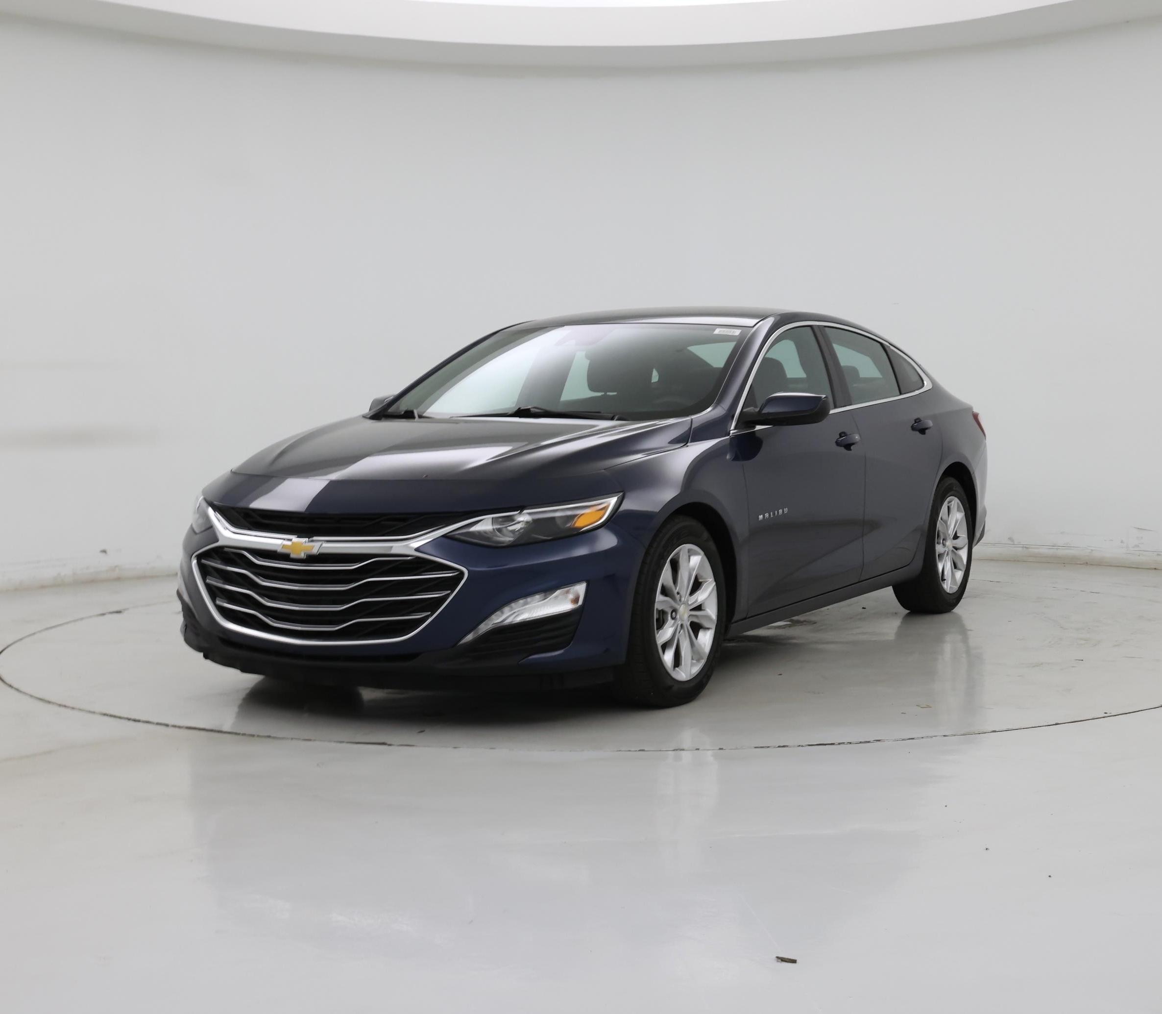 Thumbnail: 2021 Chevrolet Malibu - 4