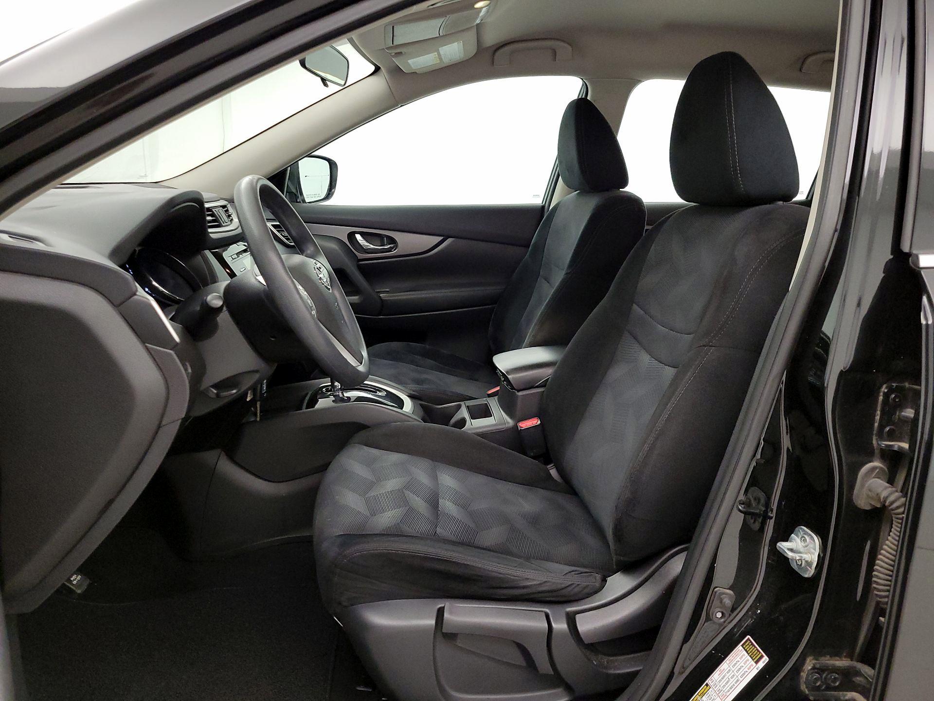 Thumbnail: 2016 Nissan Rogue - 11