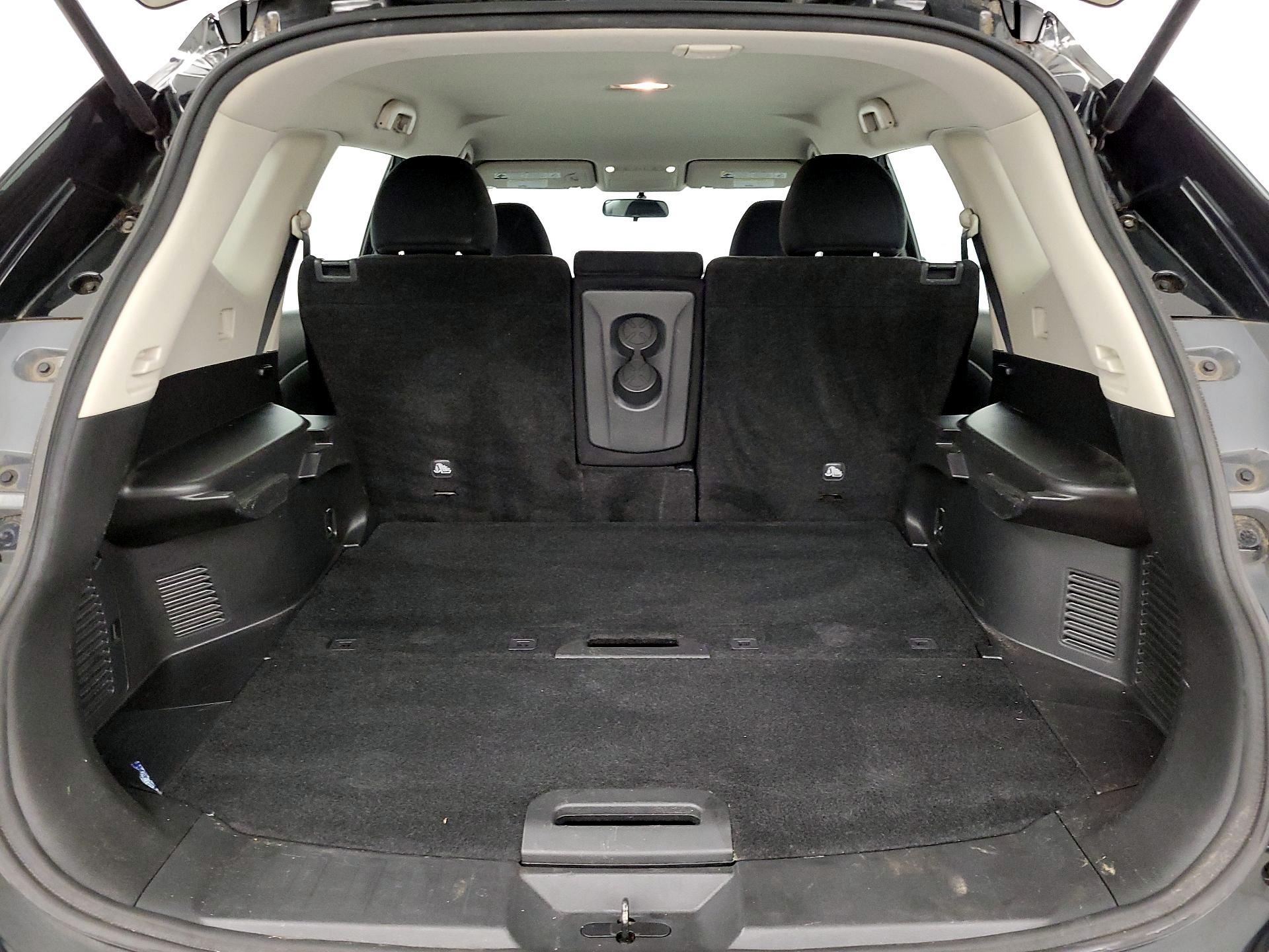 Thumbnail: 2016 Nissan Rogue - 20