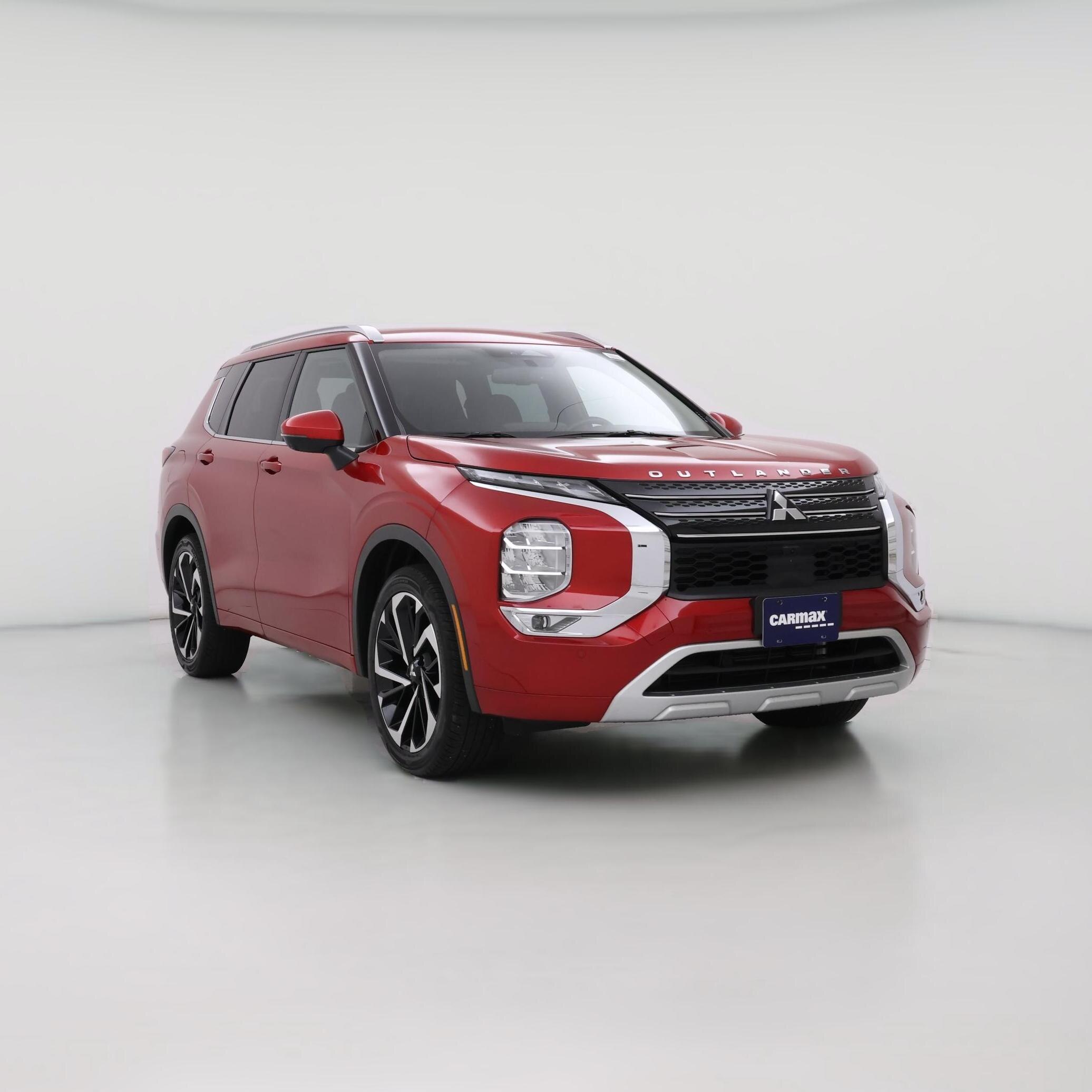 Thumbnail: 2023 Mitsubishi Outlander - 1