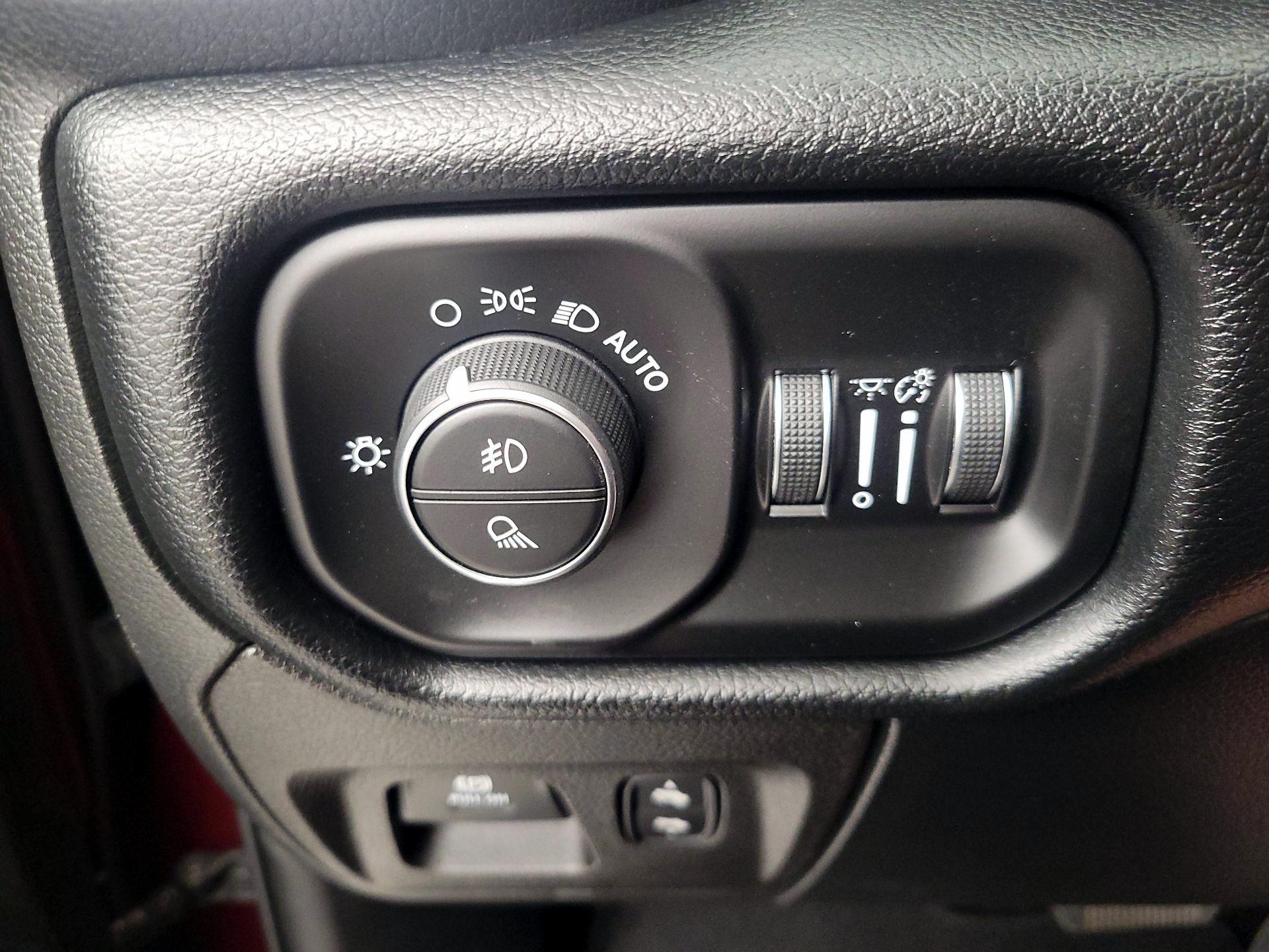 Thumbnail: 2021 RAM 1500 - 13